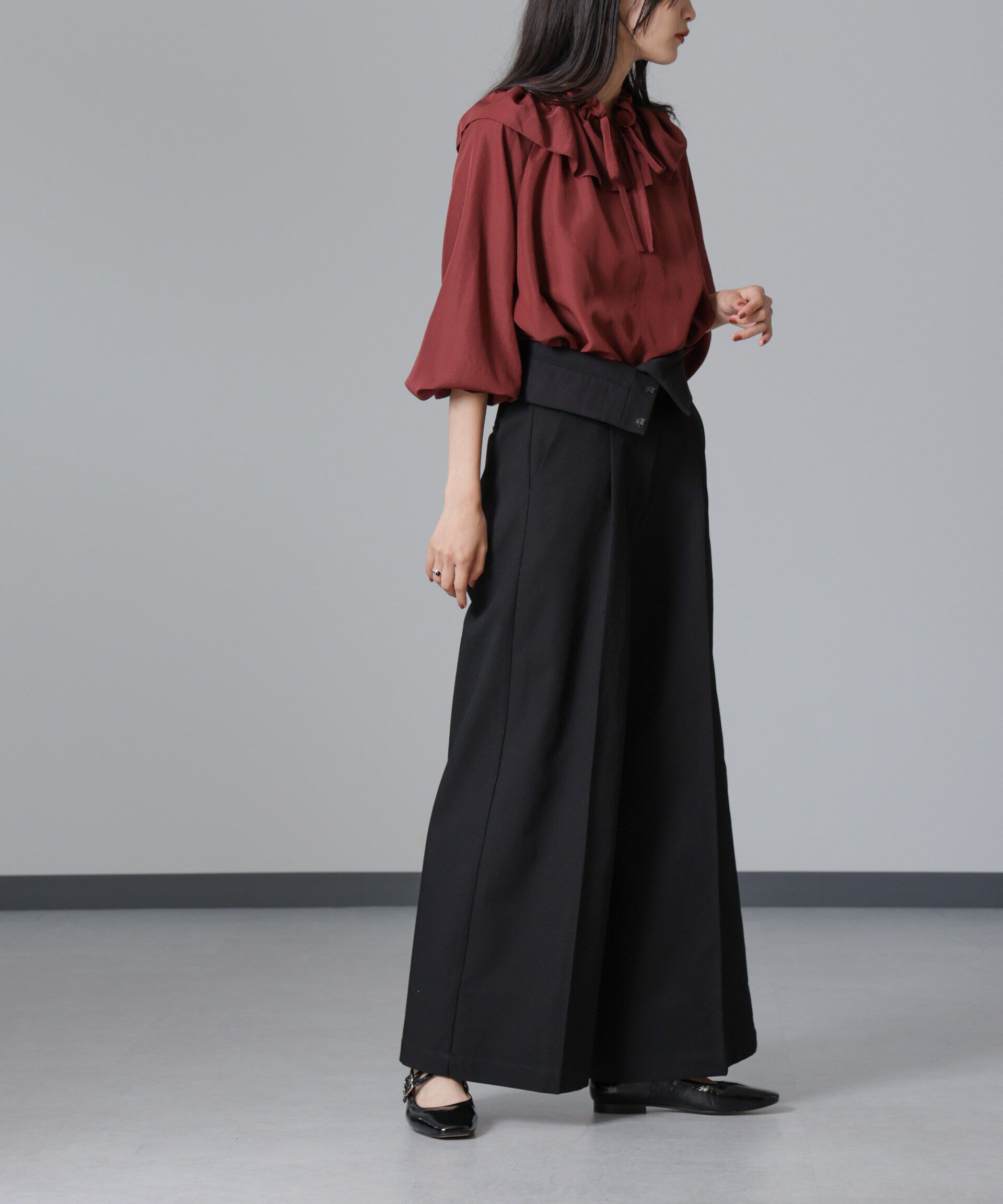 nano･universe「ハイウエストセンタープレスパンツ」|チノ|