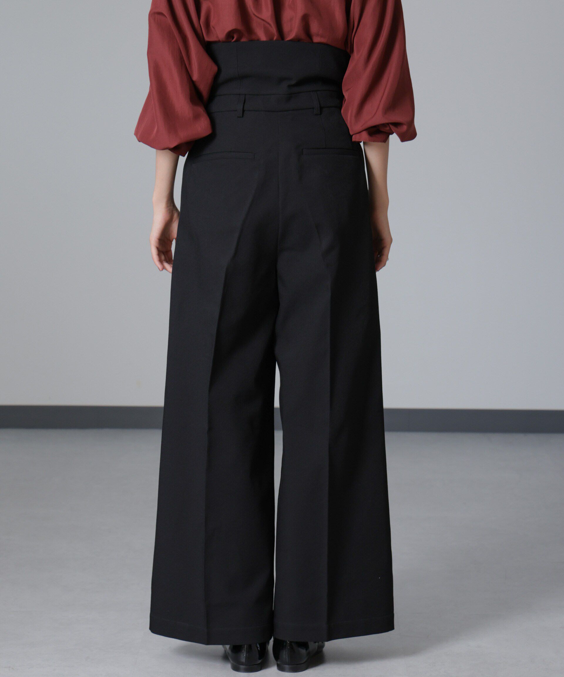 nano･universe「ハイウエストセンタープレスパンツ」|チノ|