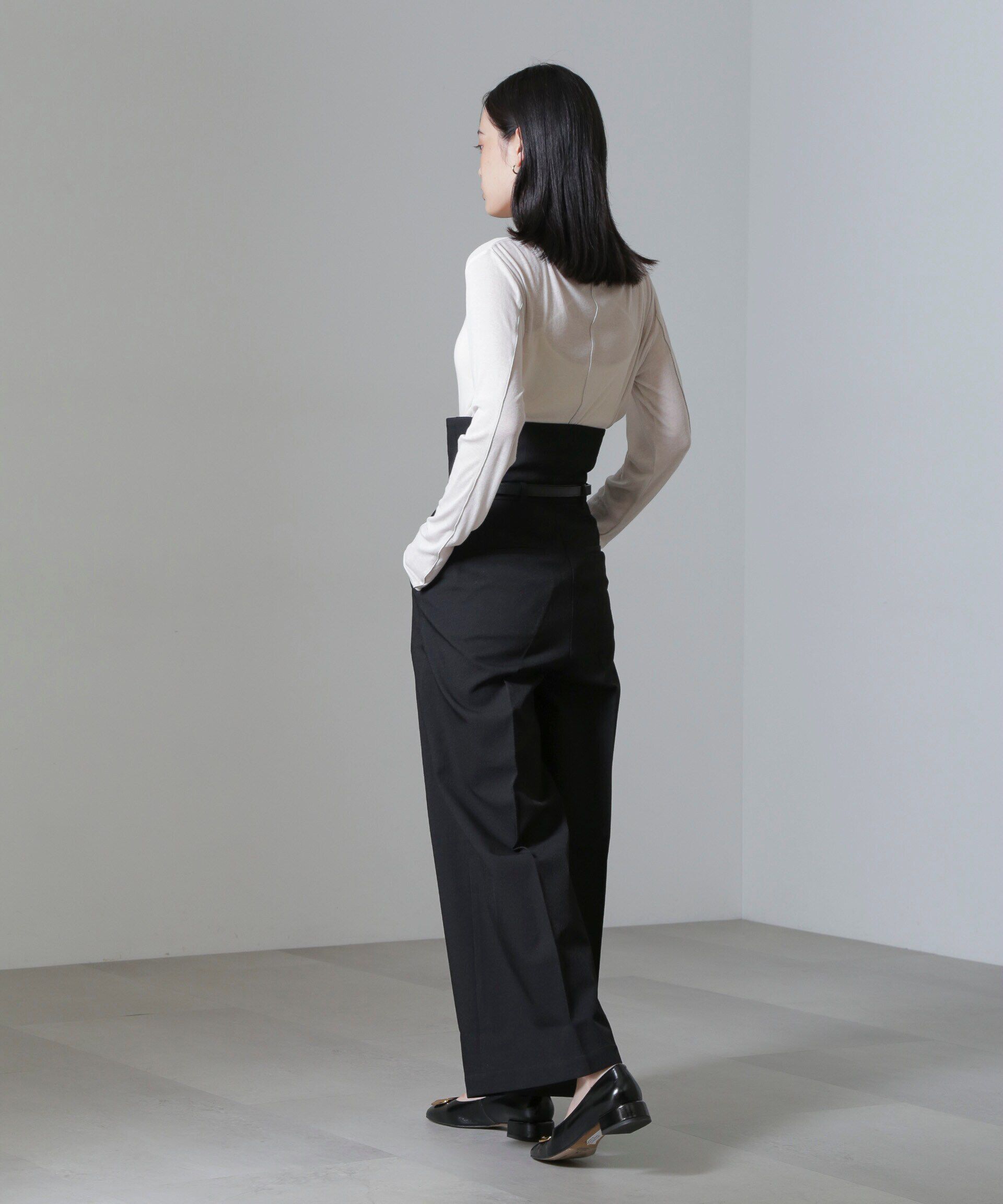 nano･universe「ハイウエストセンタープレスパンツ」|チノ|