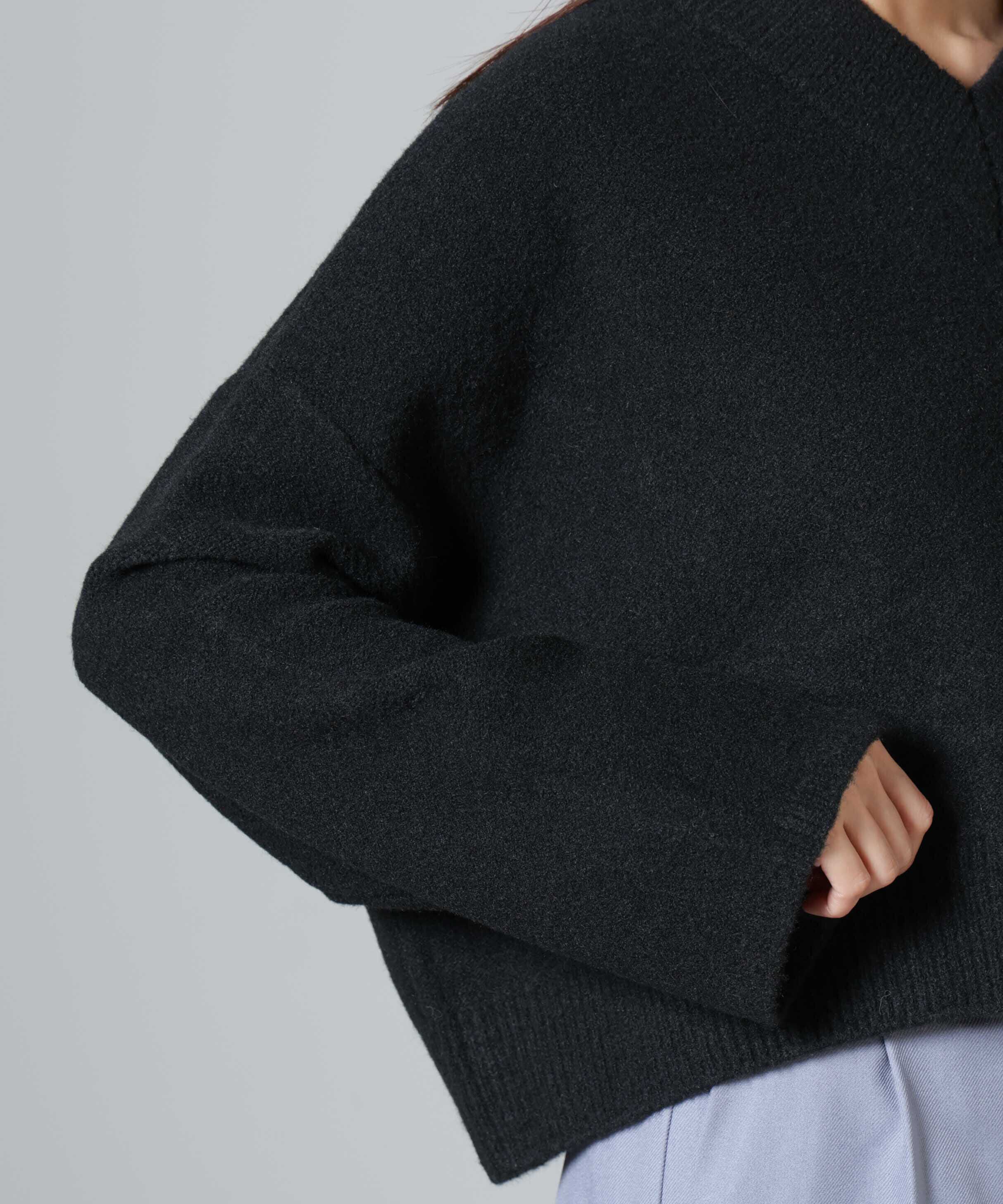 nano･universe「ウール混圧縮ニットワイドVネックプルオーバー」|ニット・セーター|