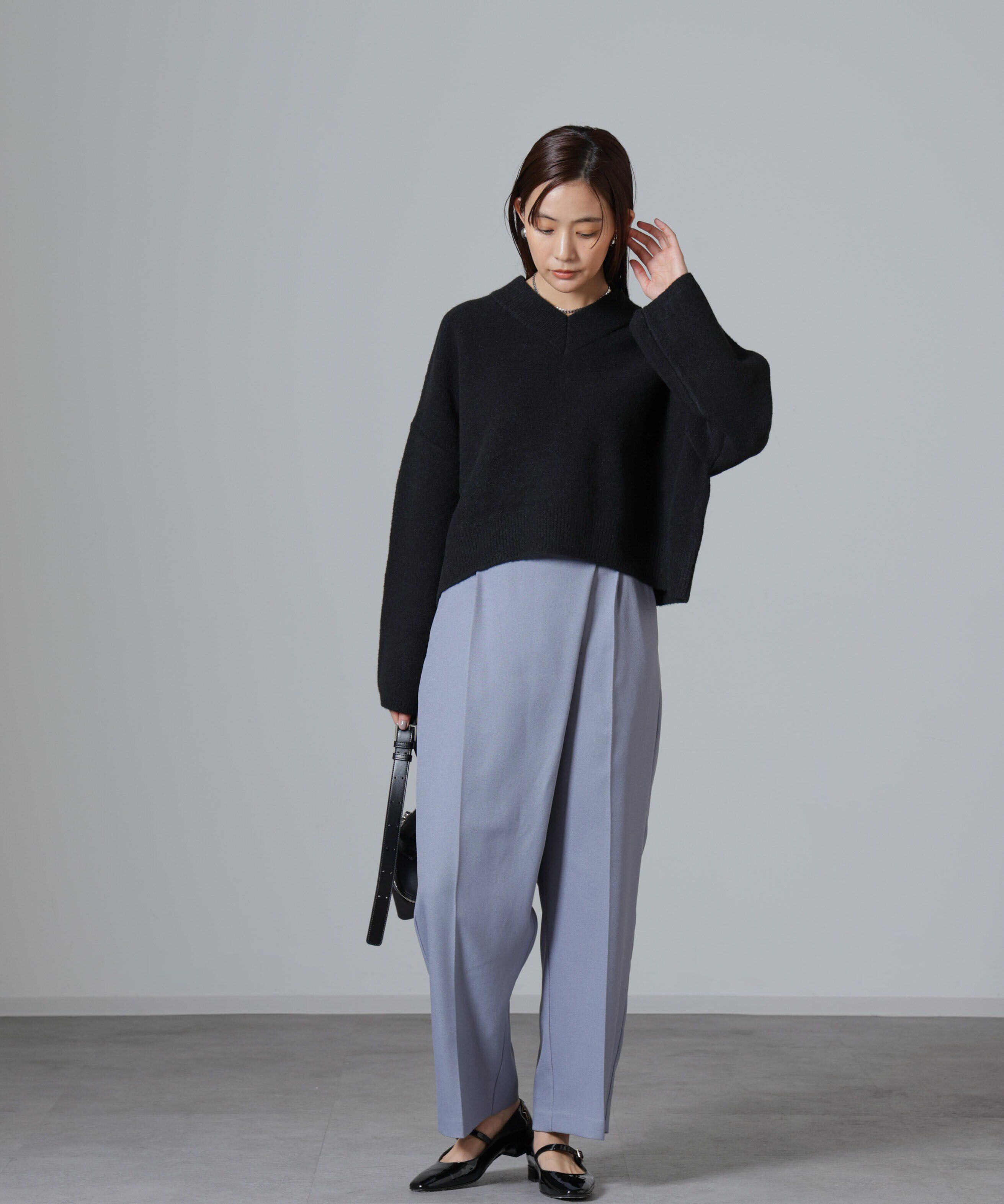 nano･universe「ウール混圧縮ニットワイドVネックプルオーバー」|ニット・セーター|