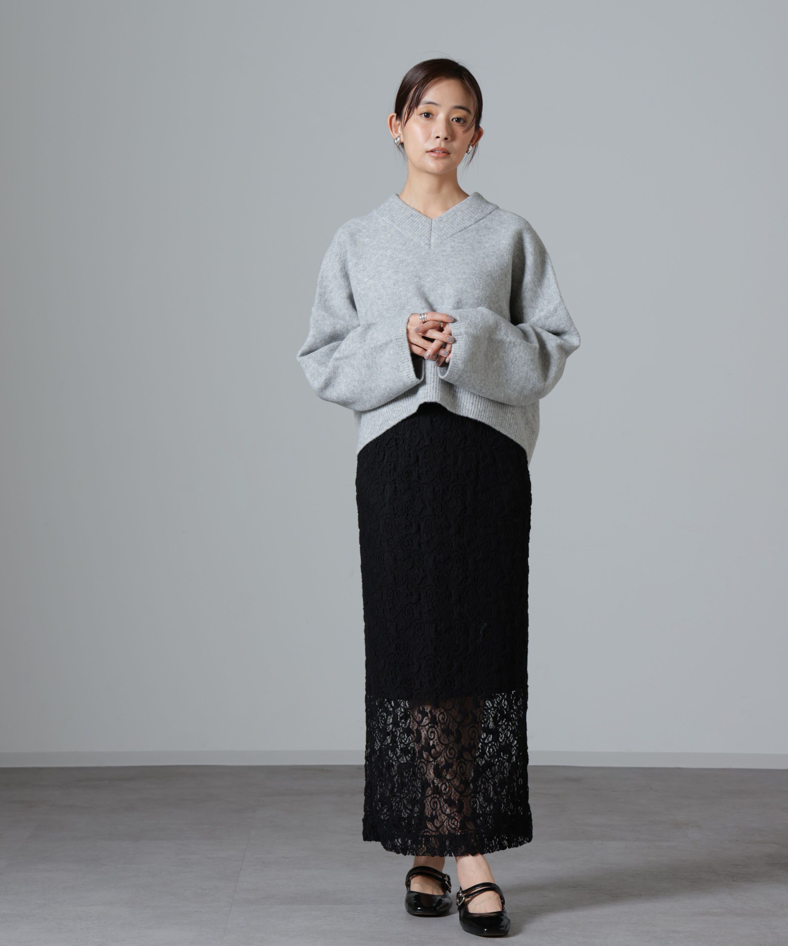 nano･universe「ウール混圧縮ニットワイドVネックプルオーバー」|ニット・セーター|