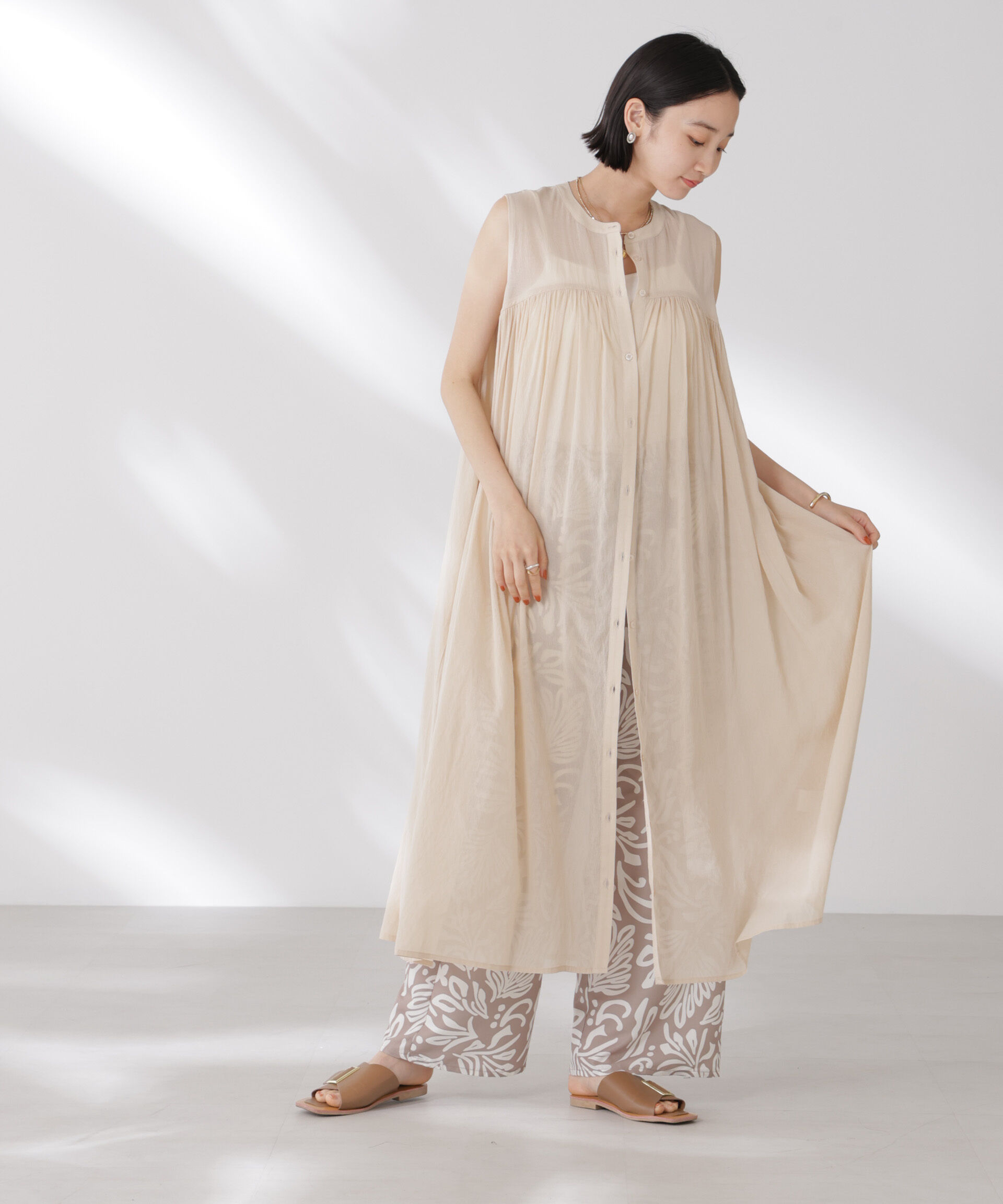 nano･universe「ギャザー切り替えノースリーブシアーワンピース」|ワンピース|