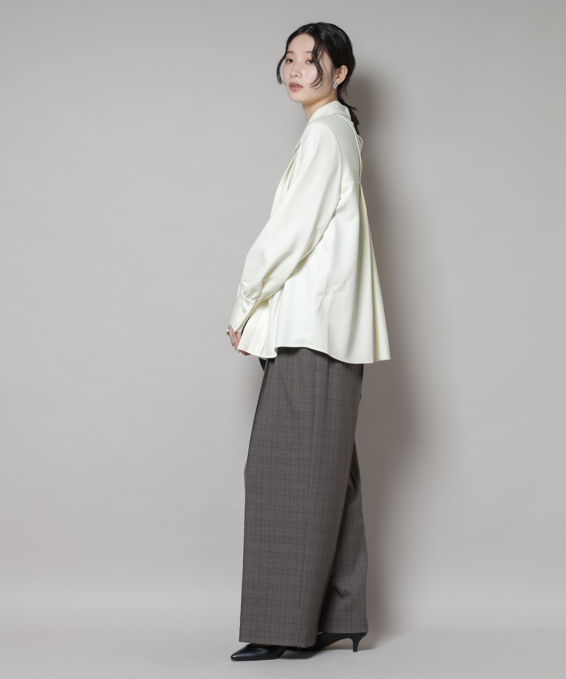 nano･universe「ダブルクロス衿付きハシゴレースブラウス」|シャツ・ブラウス|