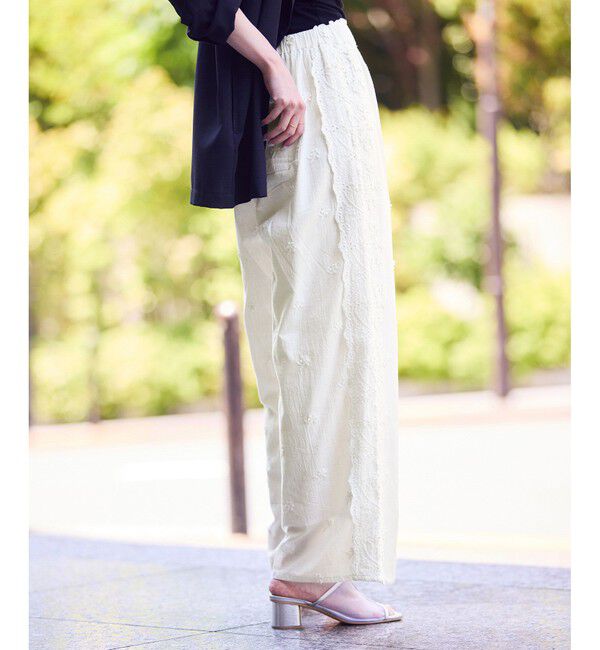 Rope&rsquo;Picnic「3D刺繍レースワイドパンツ/リンクコーデ」|チノ|