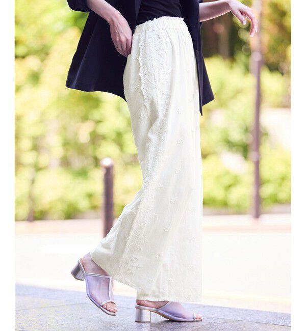 Rope&rsquo;Picnic「3D刺繍レースワイドパンツ/リンクコーデ」|チノ|