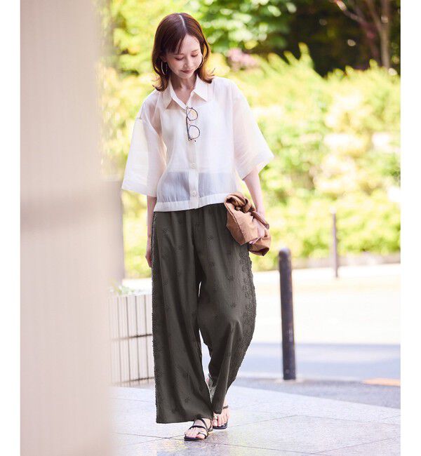 Rope&rsquo;Picnic「3D刺繍レースワイドパンツ/リンクコーデ」|チノ|