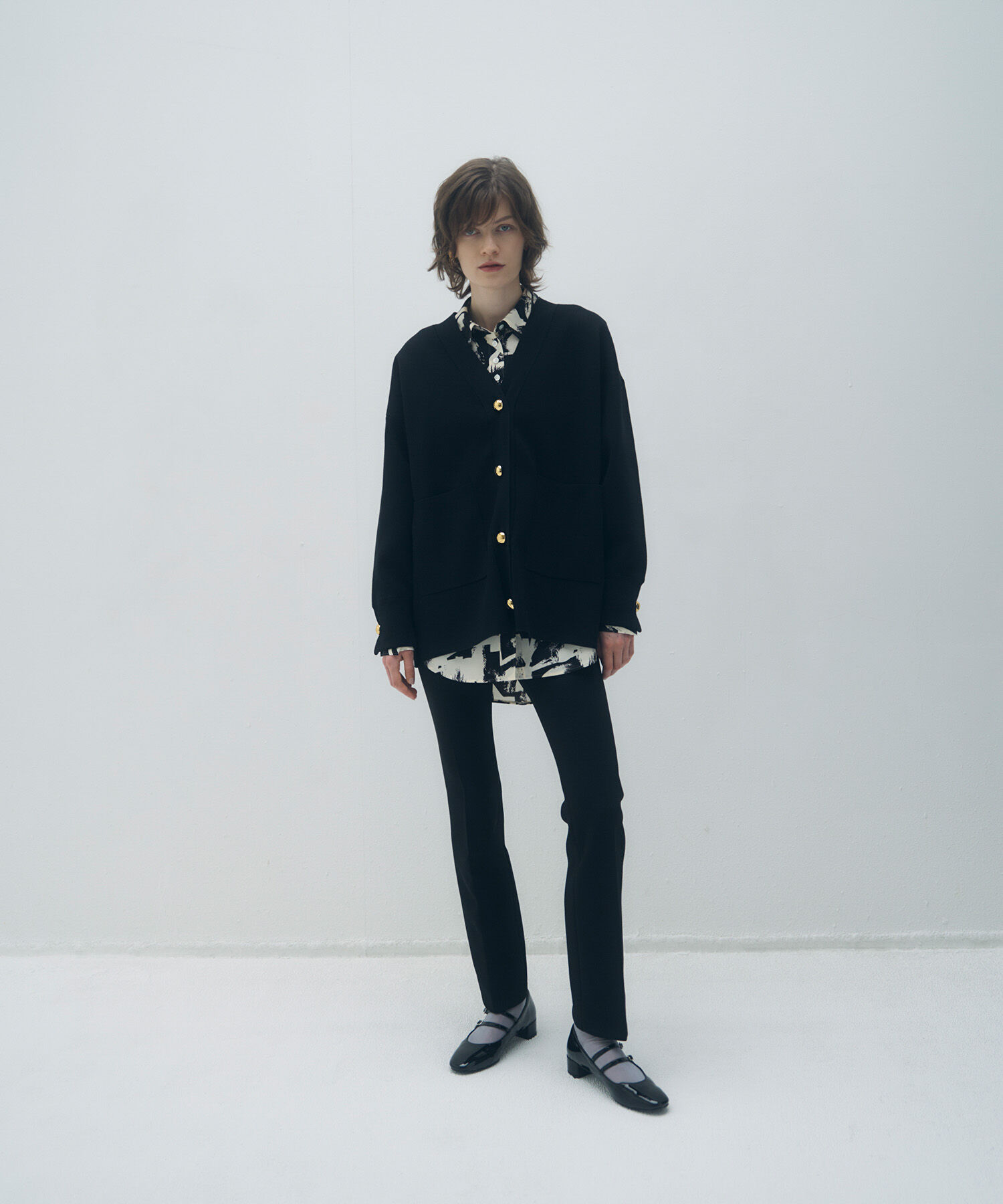 ADAM ET ROPE'「【サステナブル】ロゴボタンミドルカーディガン」|カーディガン|