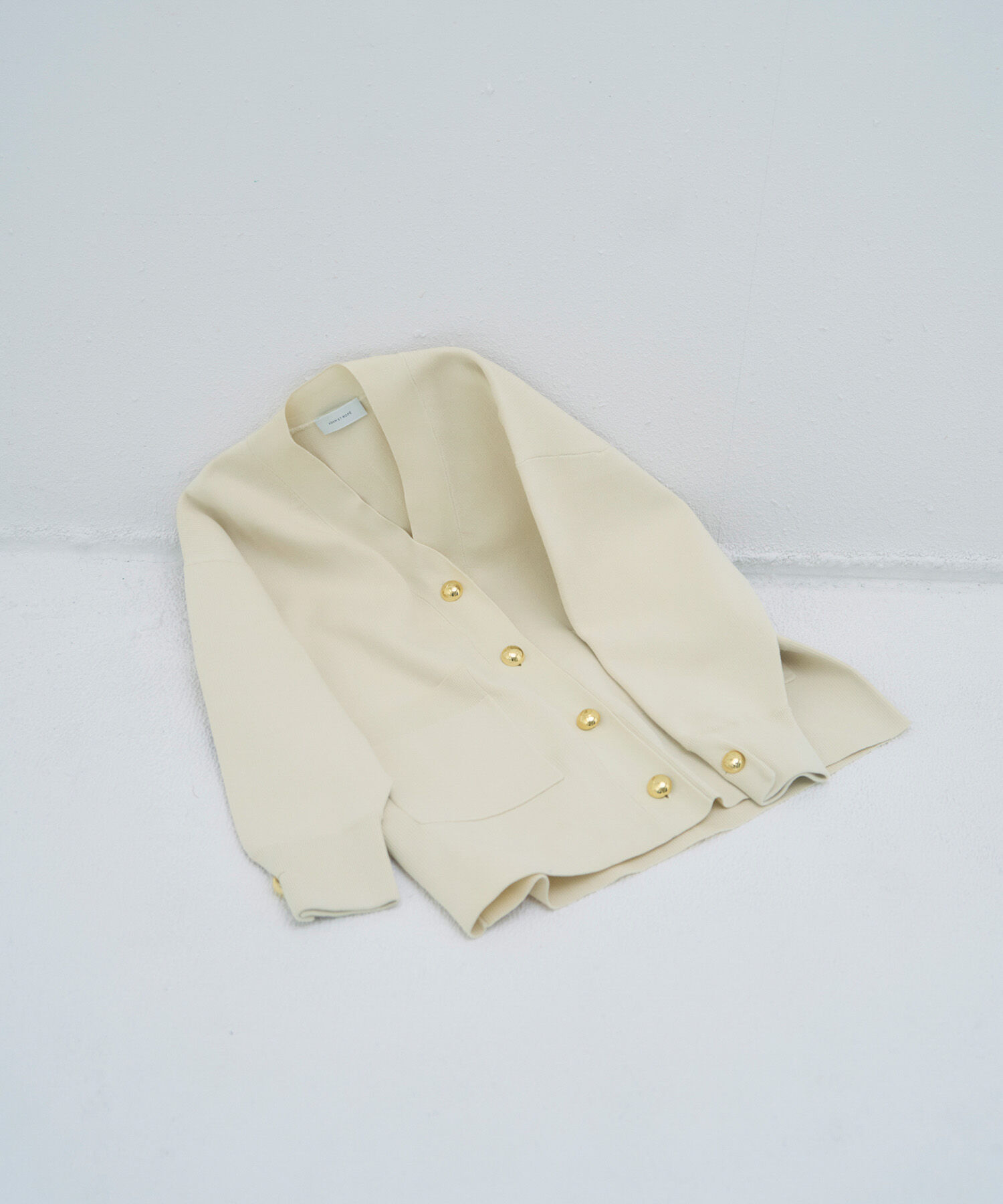 ADAM ET ROPE'「【サステナブル】ロゴボタンミドルカーディガン」|カーディガン|