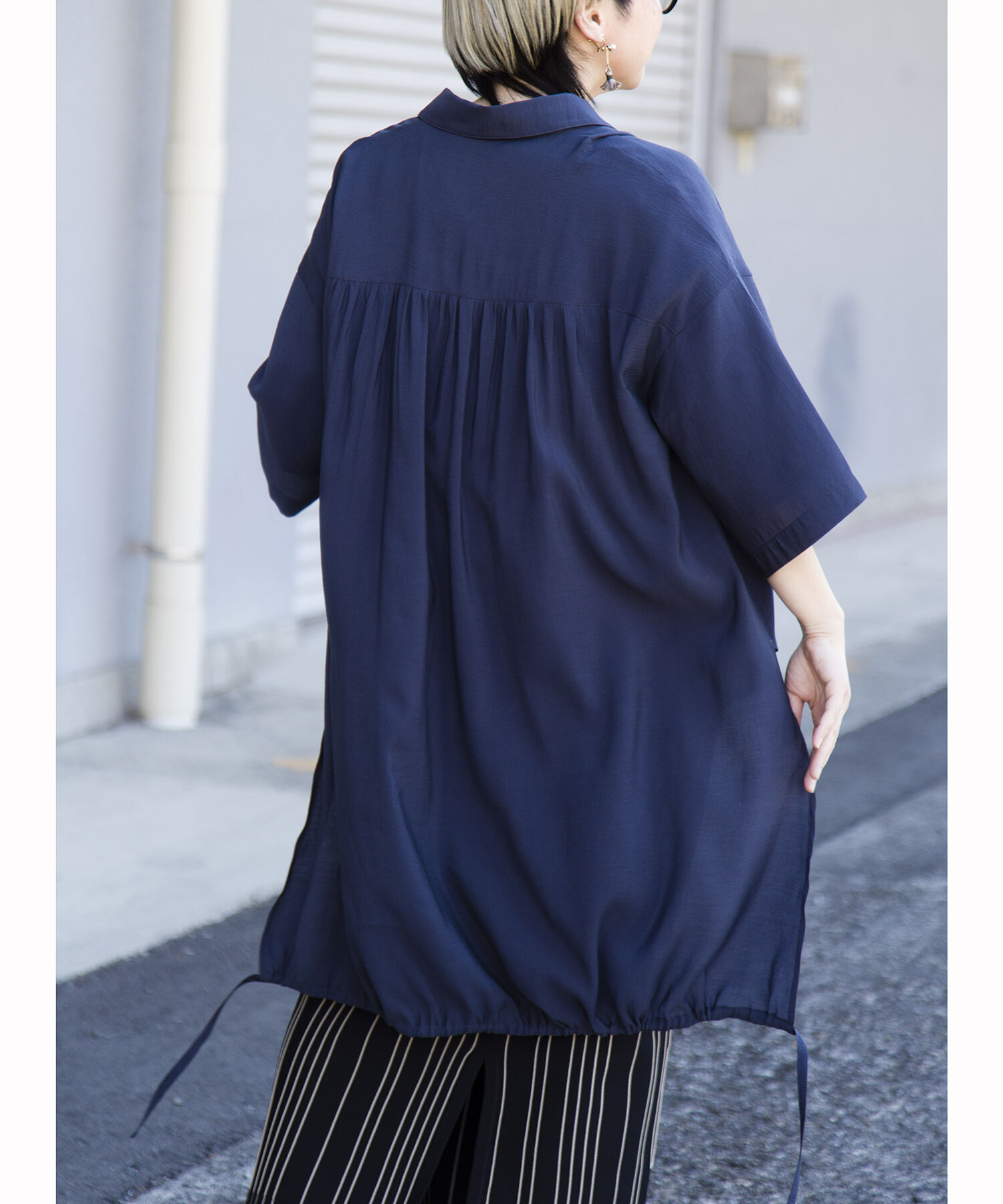  「【WEB限定アイテム】ﾊﾞｯｸﾛﾝｸﾞｷﾞｬｻﾞｰﾌﾞﾗｳｽ」|シャツ・ブラウス|