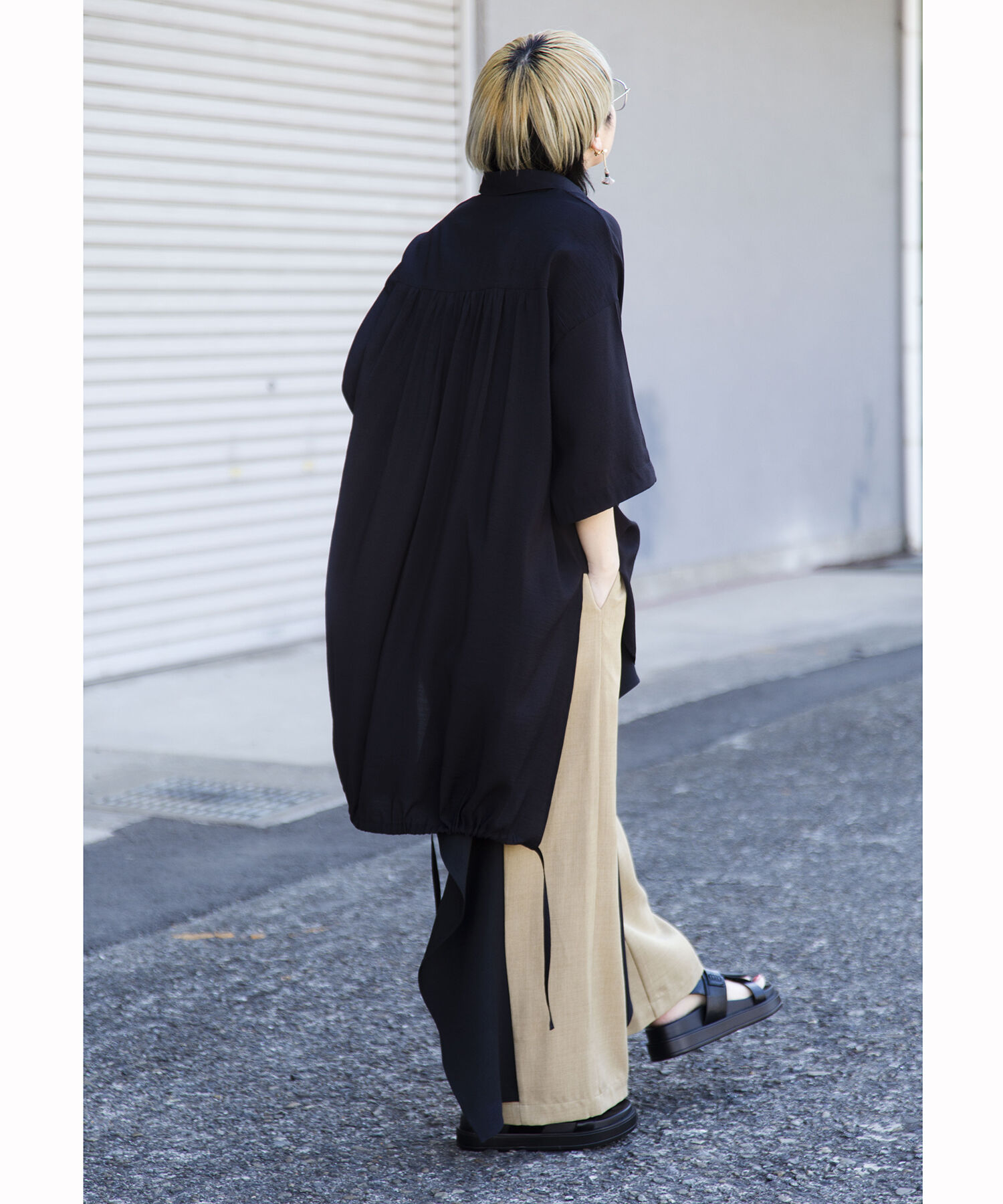  「【WEB限定アイテム】ﾊﾞｯｸﾛﾝｸﾞｷﾞｬｻﾞｰﾌﾞﾗｳｽ」|シャツ・ブラウス|