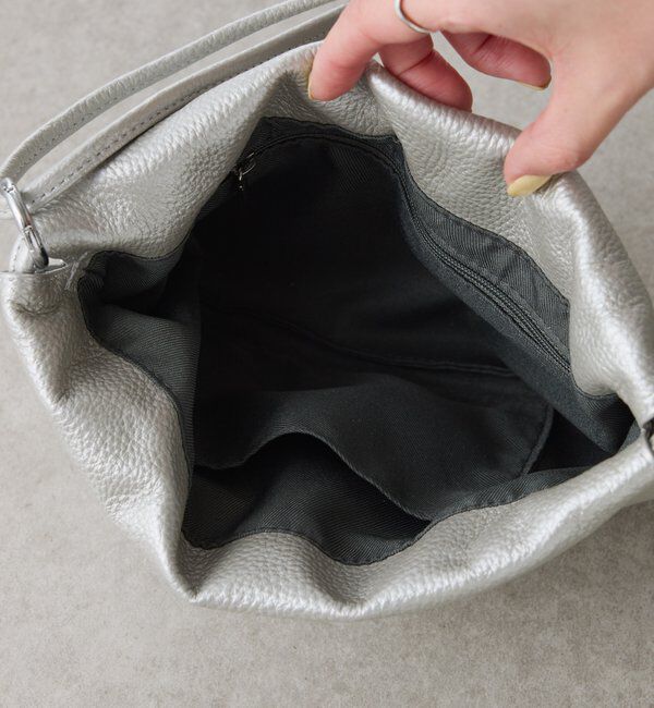  「【PAPILLONNER/パピヨネ】ギャザー巾着レザーショルダーバッグ」|トートバッグ|