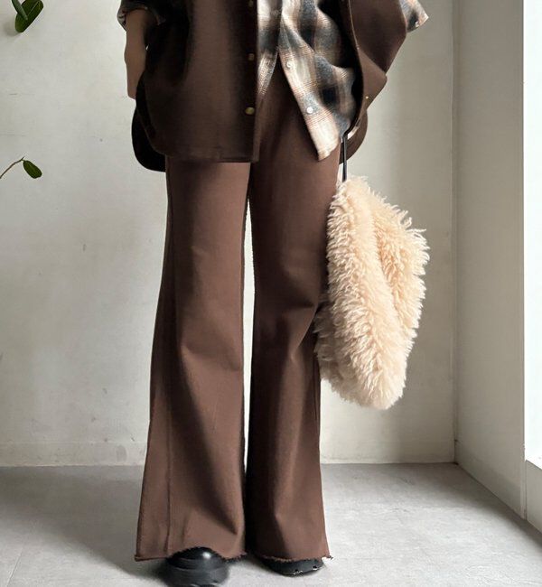  「【WEB限定】セミフレア裏毛パンツ」|チノ|