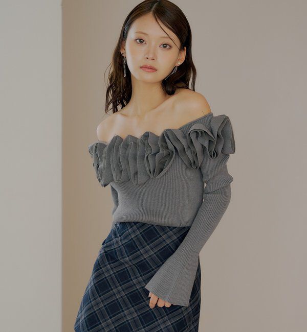  「【SALON by Chico】2wayフリルデザインオフショルニット」|ニット・セーター|