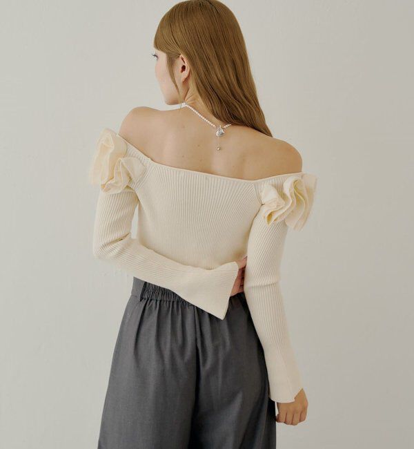  「【SALON by Chico】2wayフリルデザインオフショルニット」|ニット・セーター|