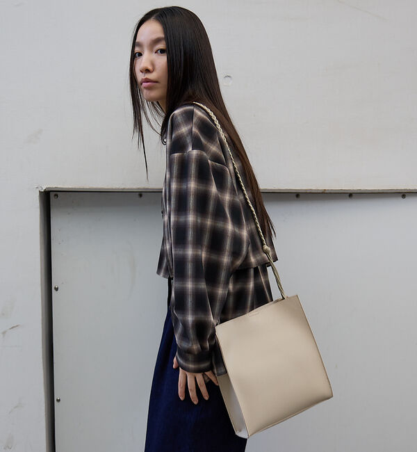 NOMINE「【FAVORI】スクエア ショルダーバッグ」|ショルダー・メッセンジャー|