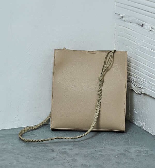 NOMINE「【FAVORI】スクエア ショルダーバッグ」|ショルダー・メッセンジャー|