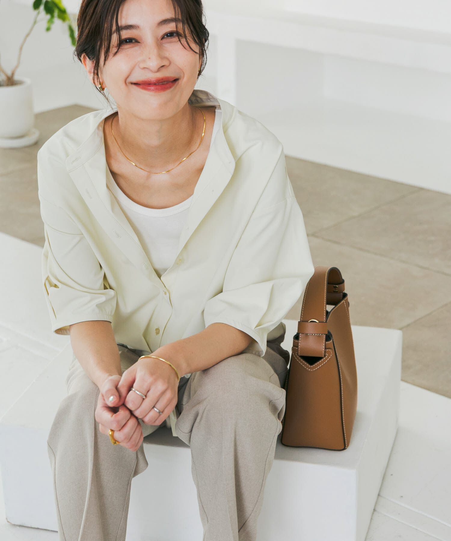 URBAN RESEARCH DOORS「『仁村紗和さん着用』『UR TECH』サマシェアドロストブラウス」|シャツ・ブラウス|