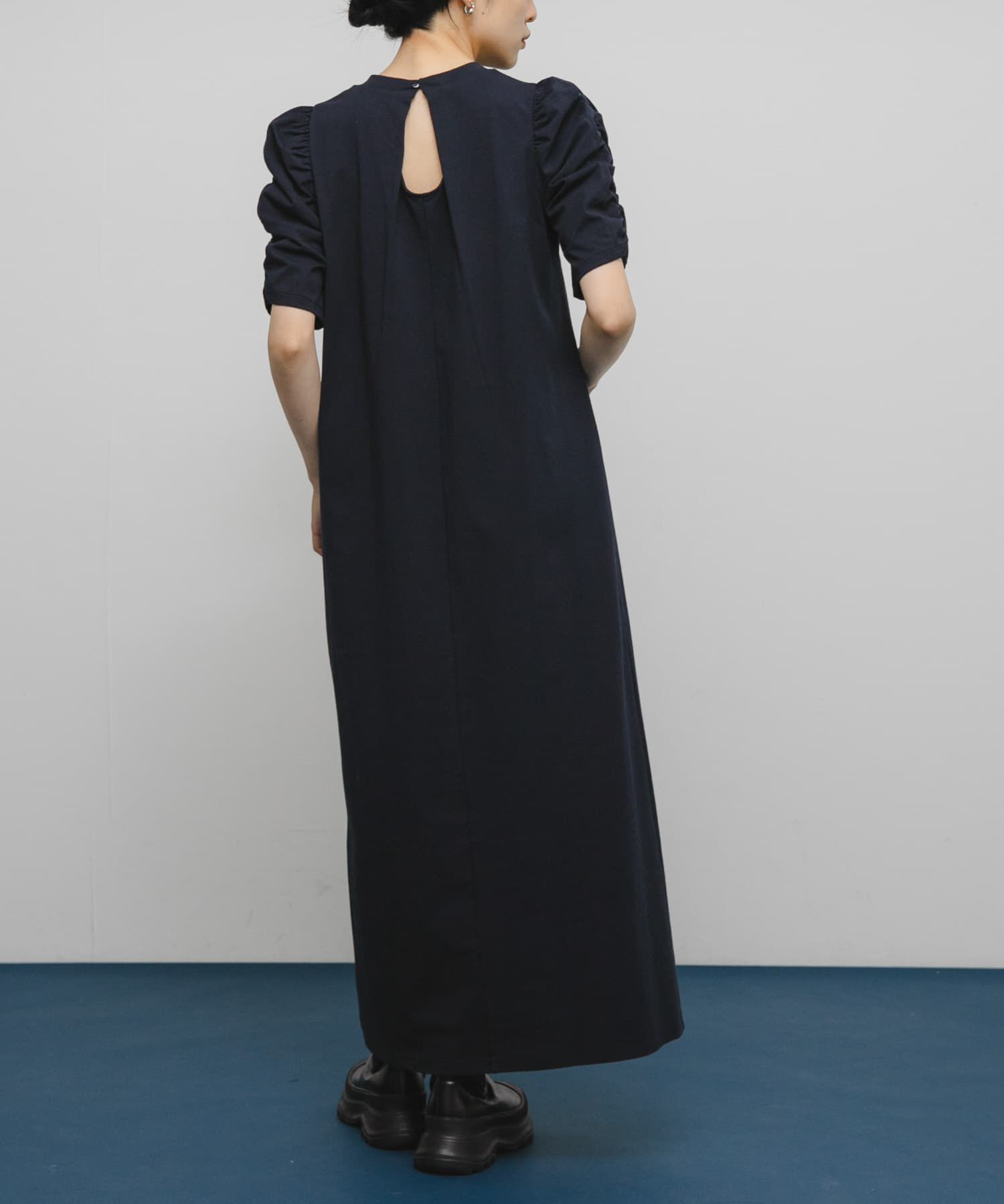  「シャーリングスリーブカットワンピース」|ワンピース|ネイビー