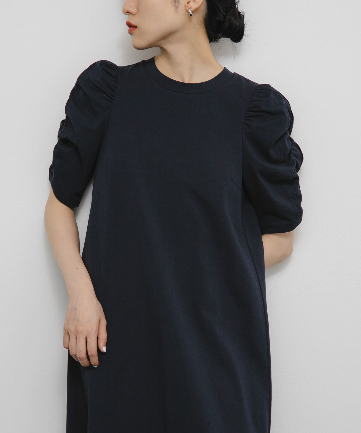  「シャーリングスリーブカットワンピース」|ワンピース|