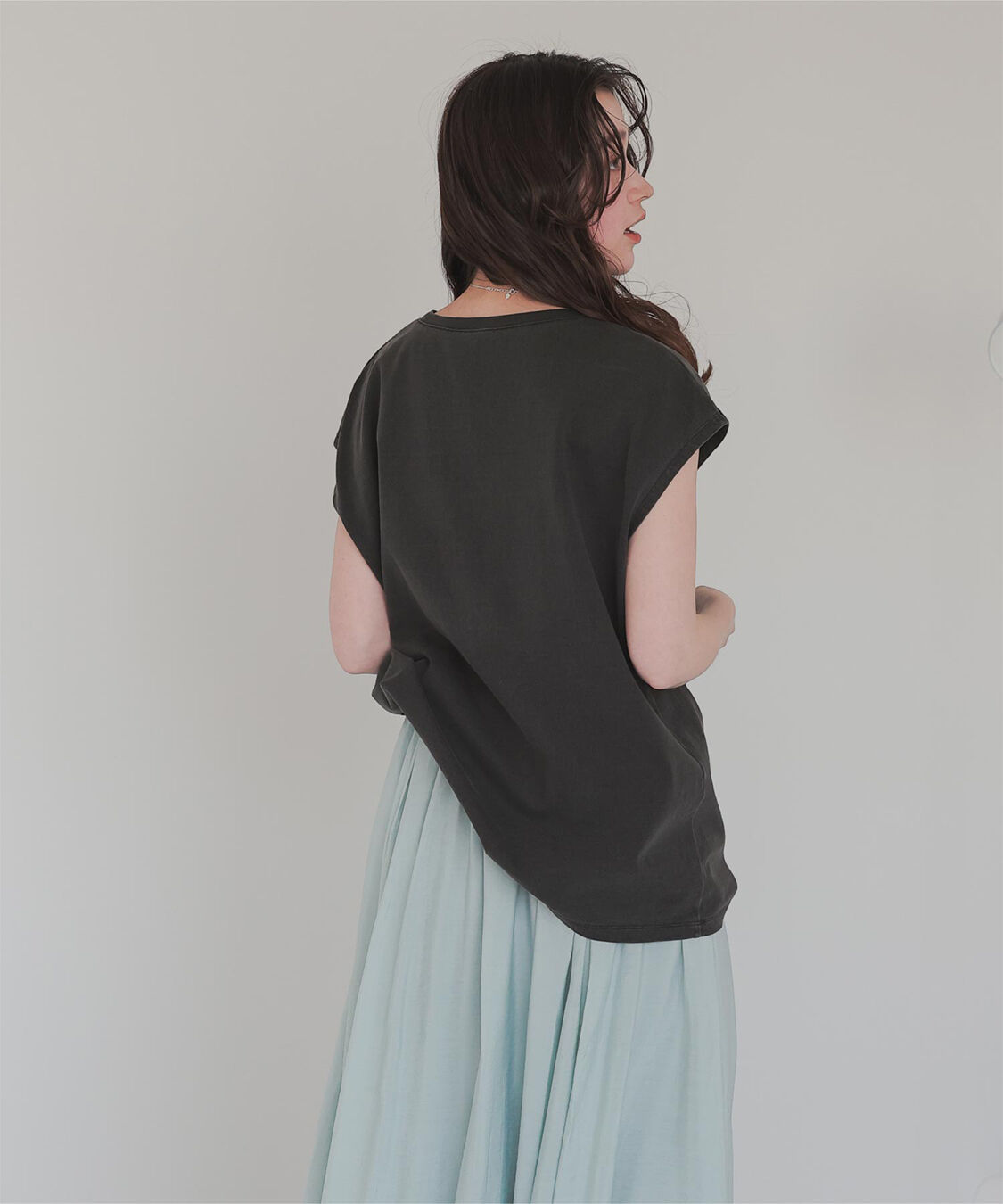 titivate「フレンチスリーブピグメントフォトプリントTシャツ」|Tシャツ・カットソー|