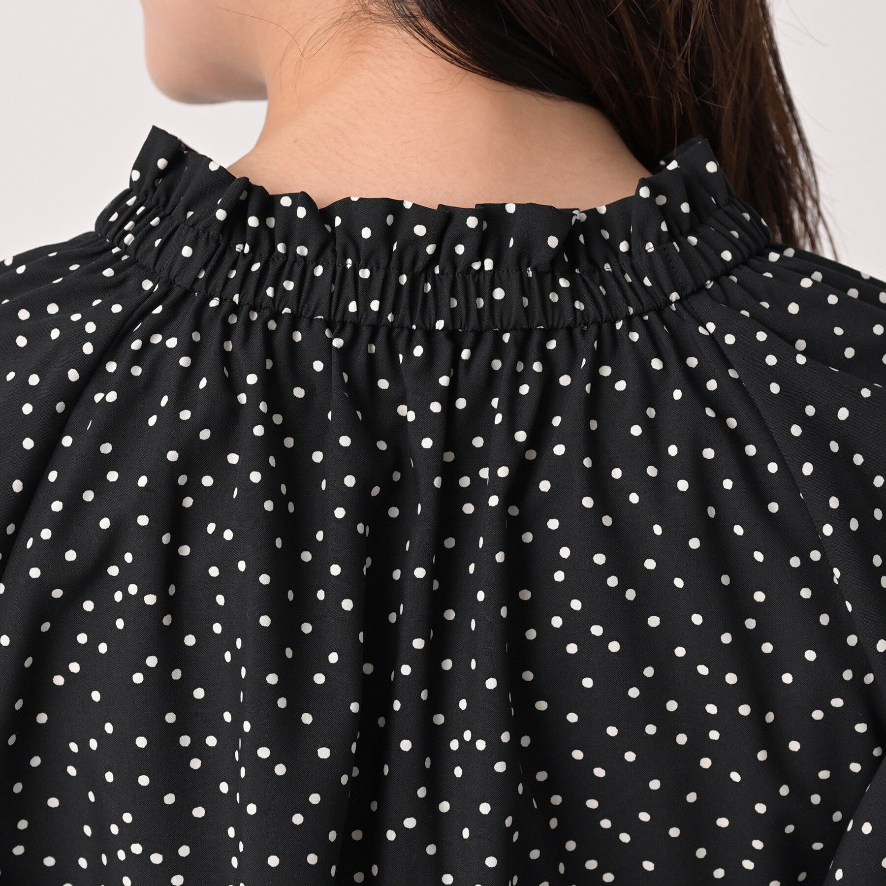 UNTITLED「ランダムドットブラウス」|シャツ・ブラウス|