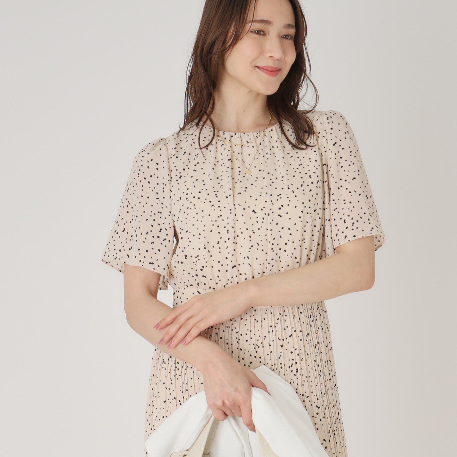 COUP DE CHANCE「【洗える／プリーツ加工】ランダムドットのプリーツワンピース」|ワンピース|