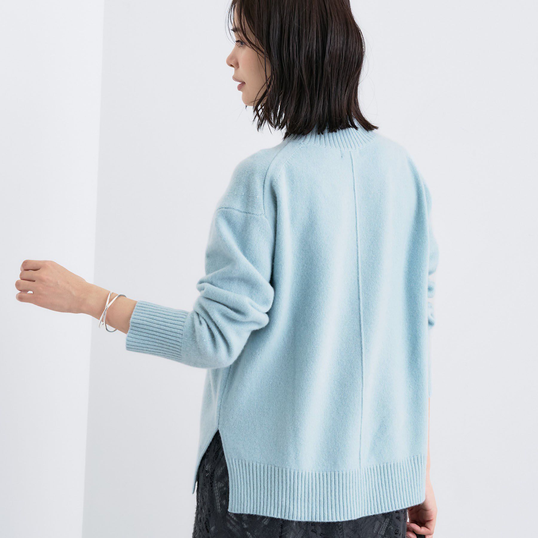 INDIVI「【冬ニット人気NO．1！／カシミヤ混】ミドルゲージハイネックニット」|ニット・セーター|