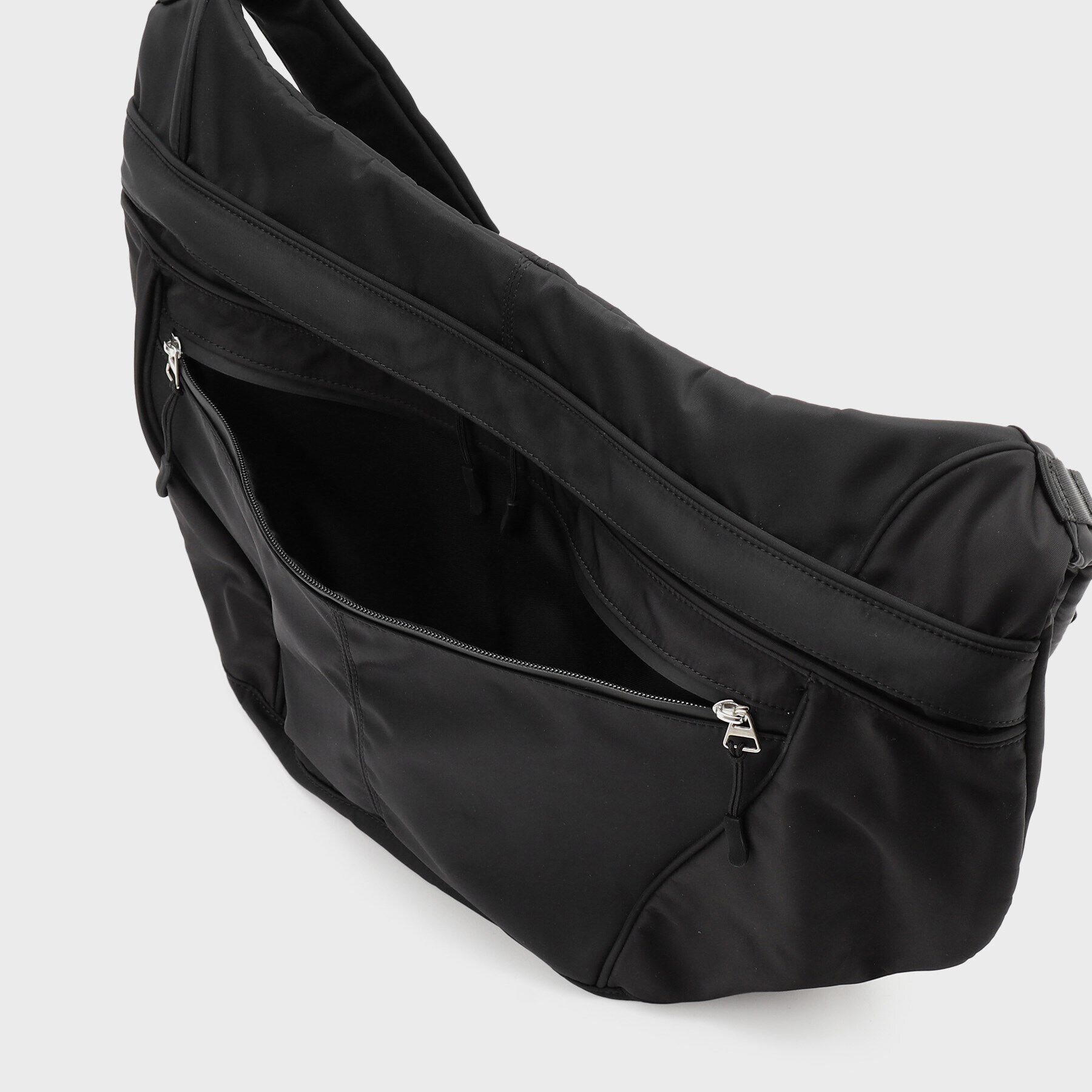 tk.TAKEO KIKUCHI「ラウンドビッグショルダーバッグ」|ショルダー・メッセンジャー|