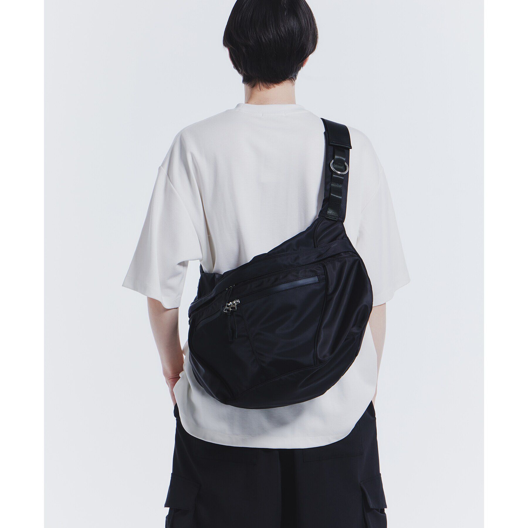 tk.TAKEO KIKUCHI「ラウンドビッグショルダーバッグ」|ショルダー・メッセンジャー|