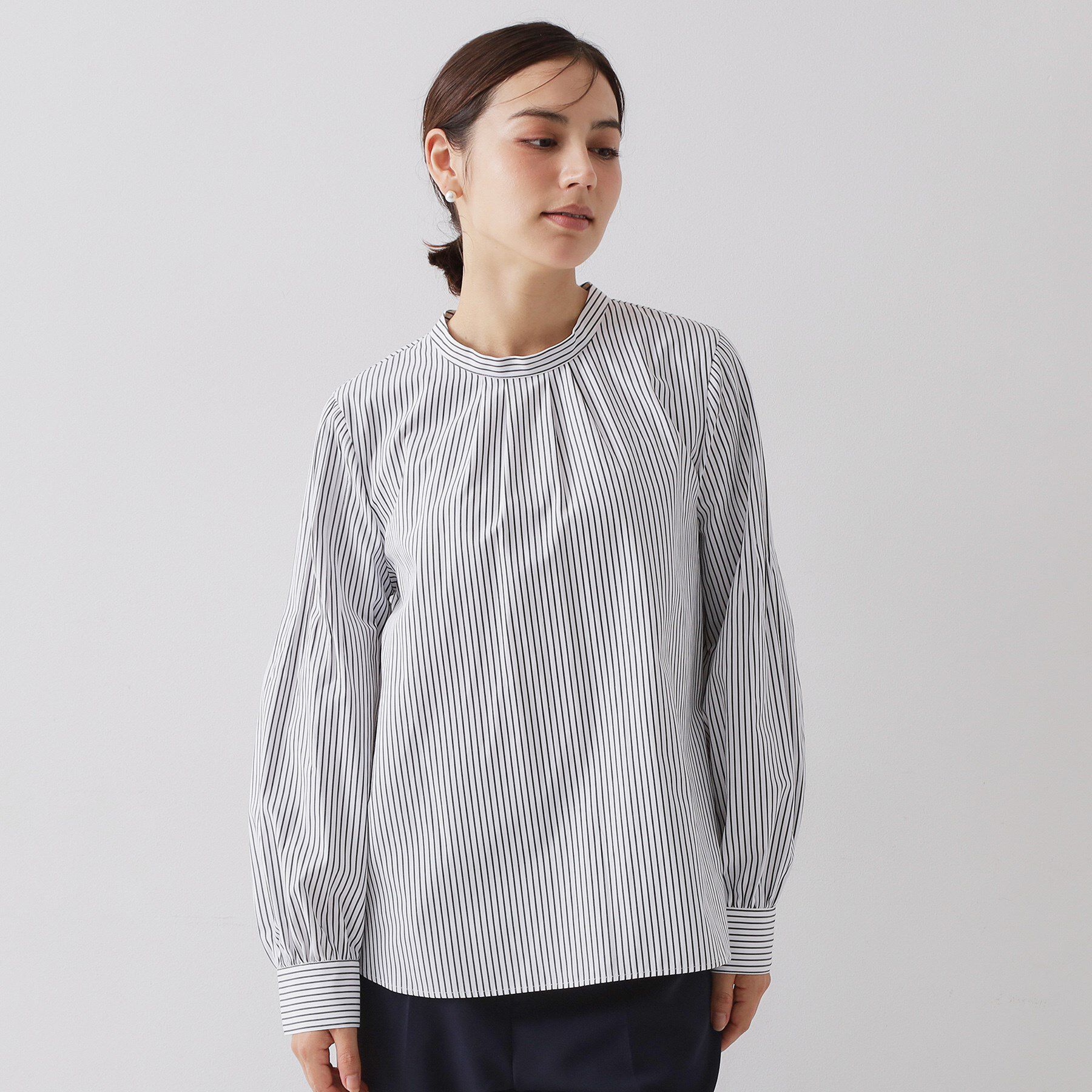 OPAQUE.CLIP「≪通勤・セレモニー対応≫袖タックボリュームブラウス【洗濯機OK】」|シャツ・ブラウス|