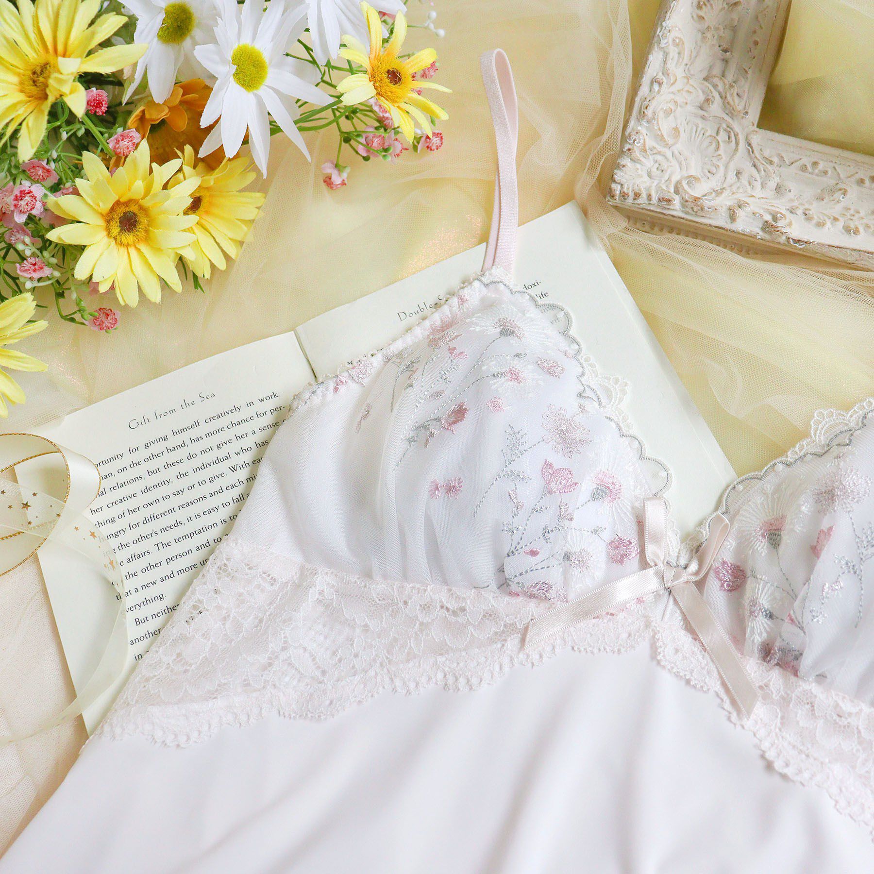 Risa Magli「ミリ カップ付スリップ」|キャミソール|