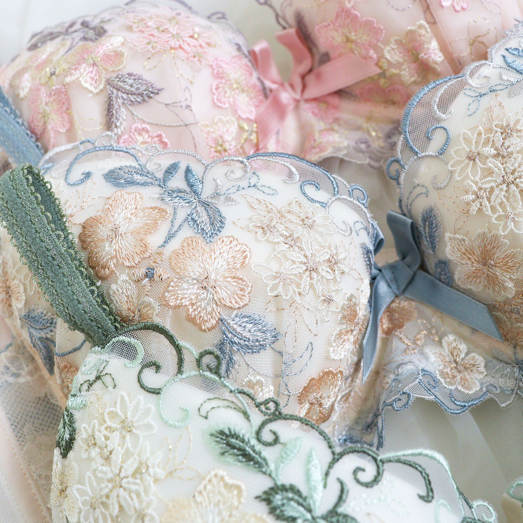 Risa Magli「エリアン ブラジャー (D-F) ＜Side Shape（サイドシェイプ）＞」|インナー|