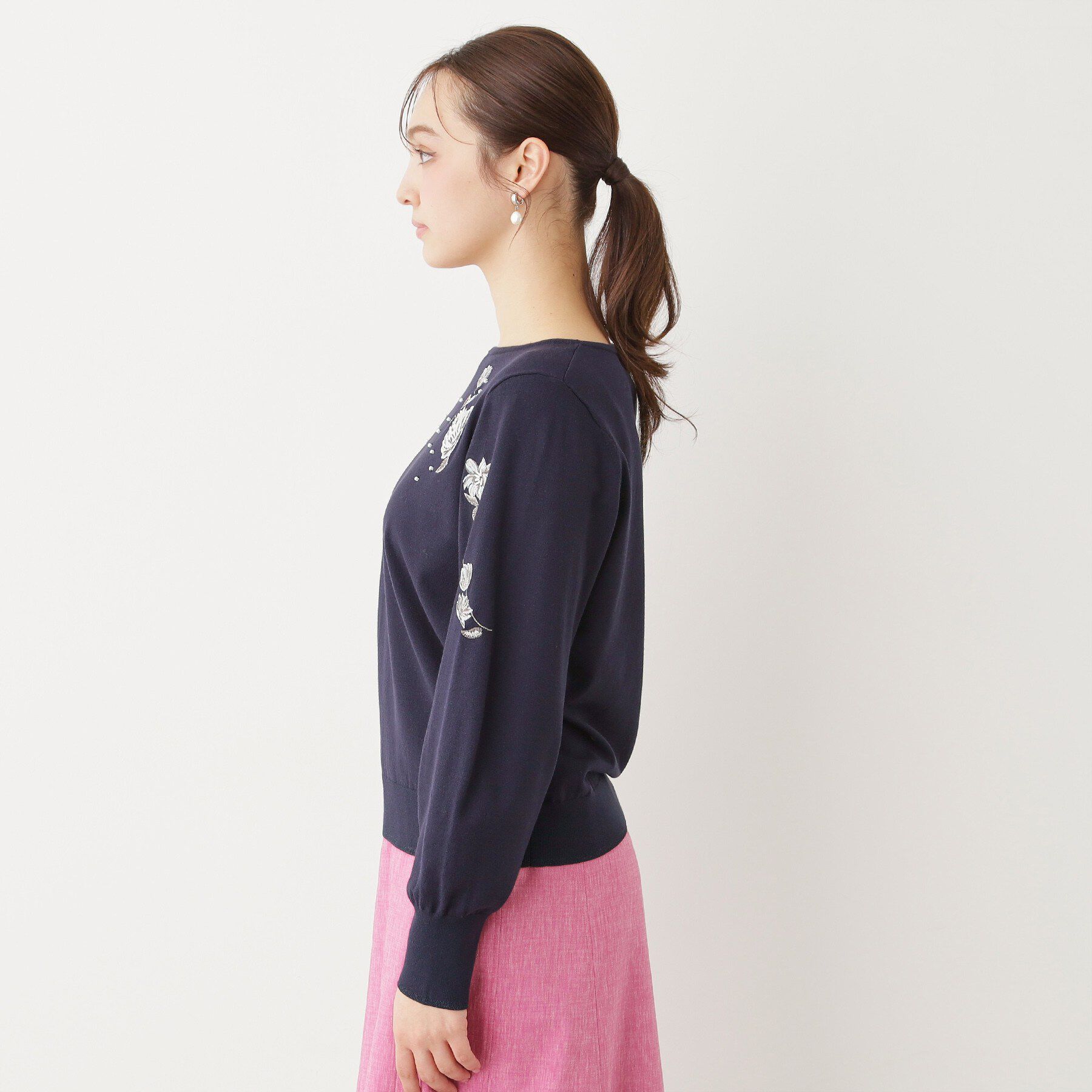 SunaUna「【SS～Lサイズ展開／フラワー刺繍】クラフトプルオーバー」|ニット・セーター|