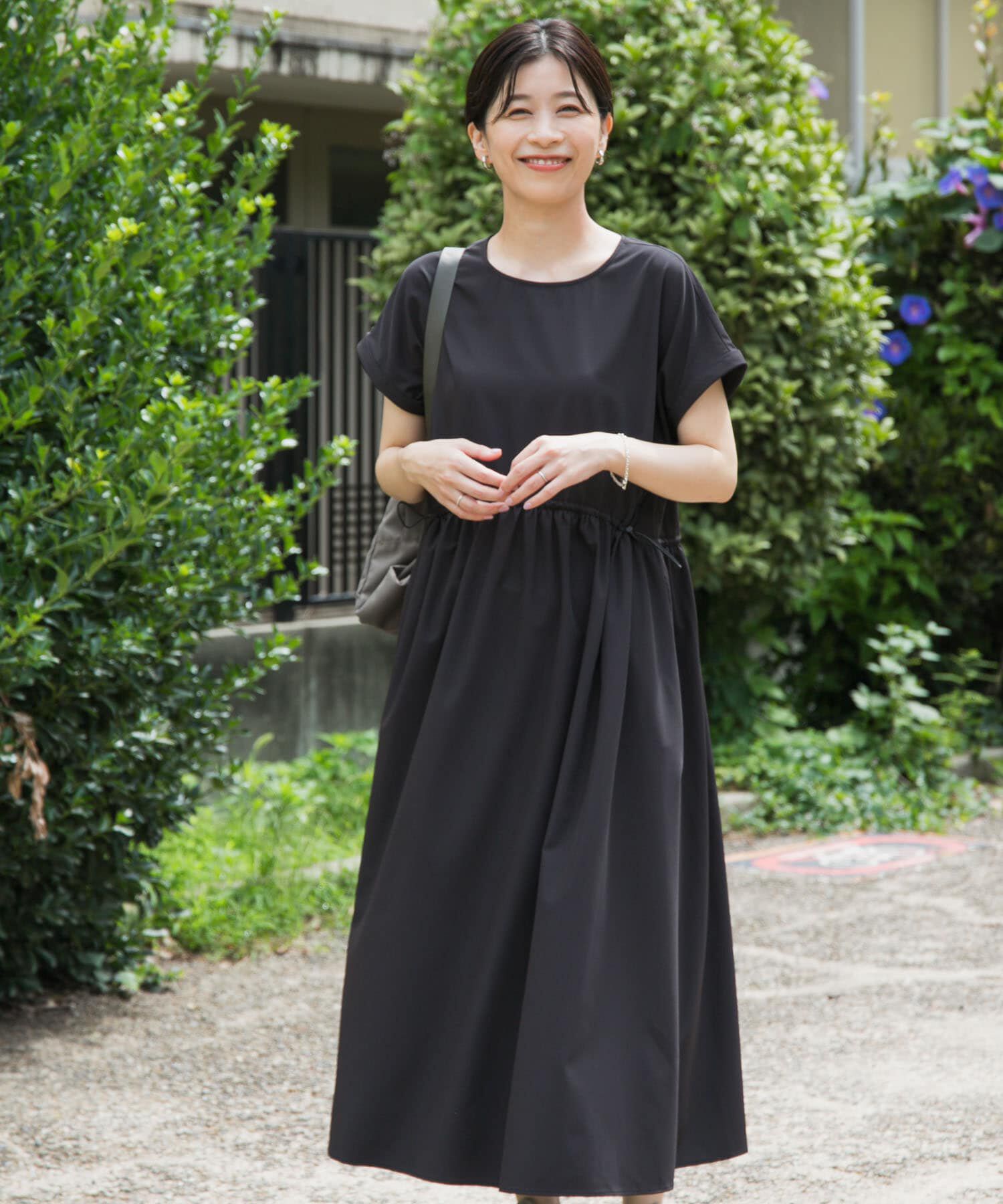 URBAN RESEARCH DOORS「『UR TECH』サマシェアウエストドロストワンピース」|ワンピース|