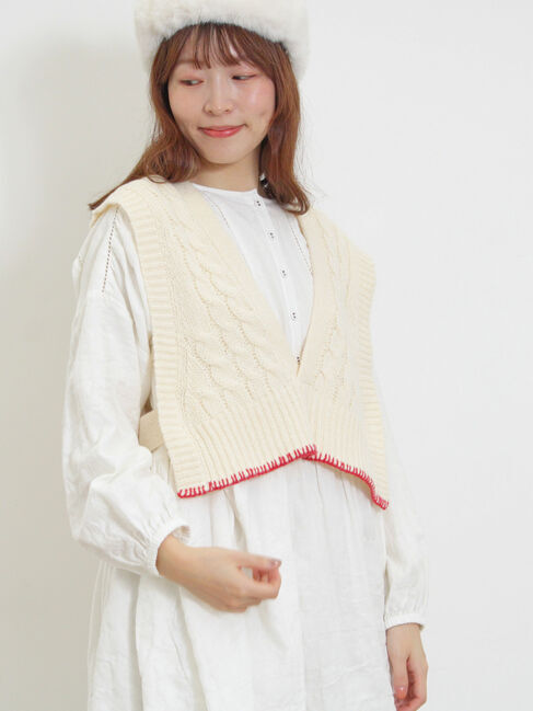 Samansa Mos2「◎ブランケットステッチケーブル編みショートベスト」|ダウンベスト・ベスト|
