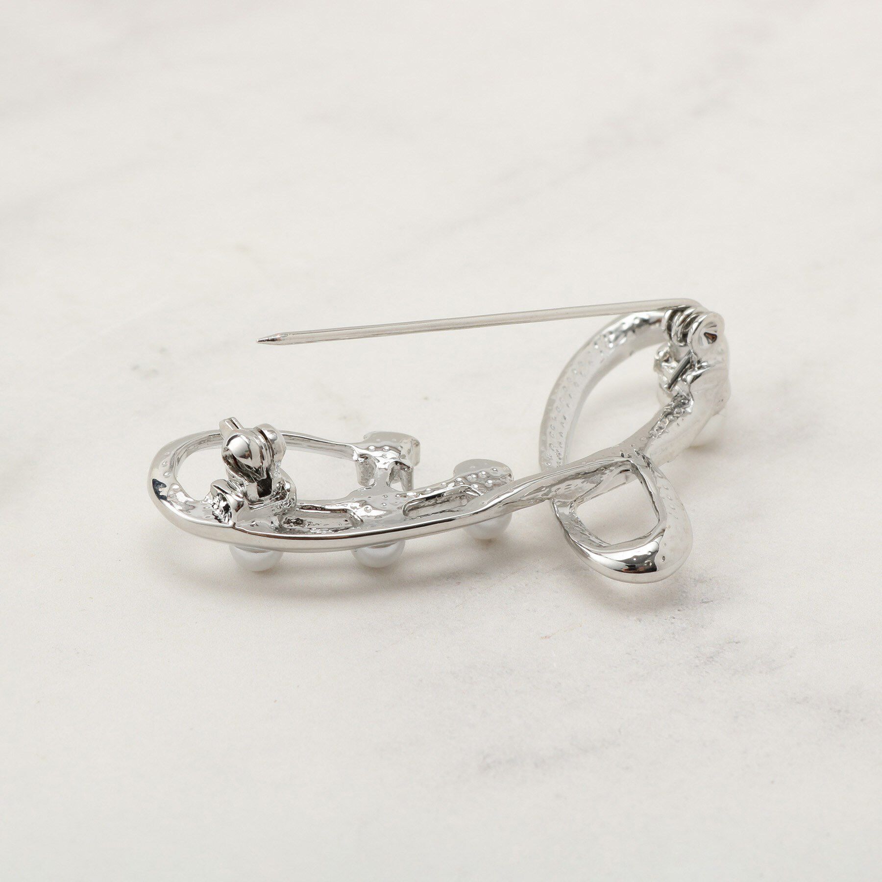 grove「パール調ビジューブローチ」|ブローチ・コサージュ|