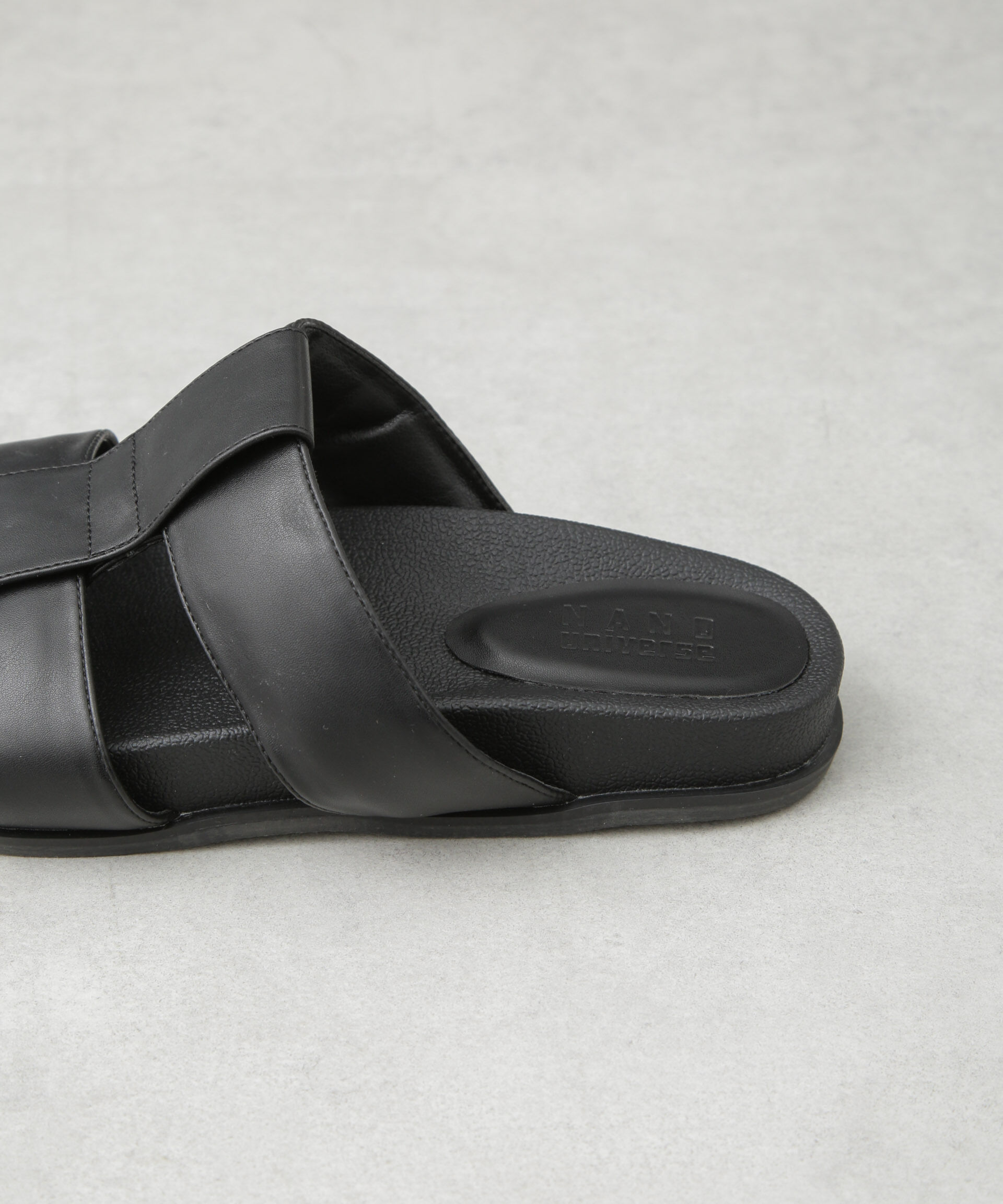 nano･universe「パディングフラットサンダル」|サンダル|