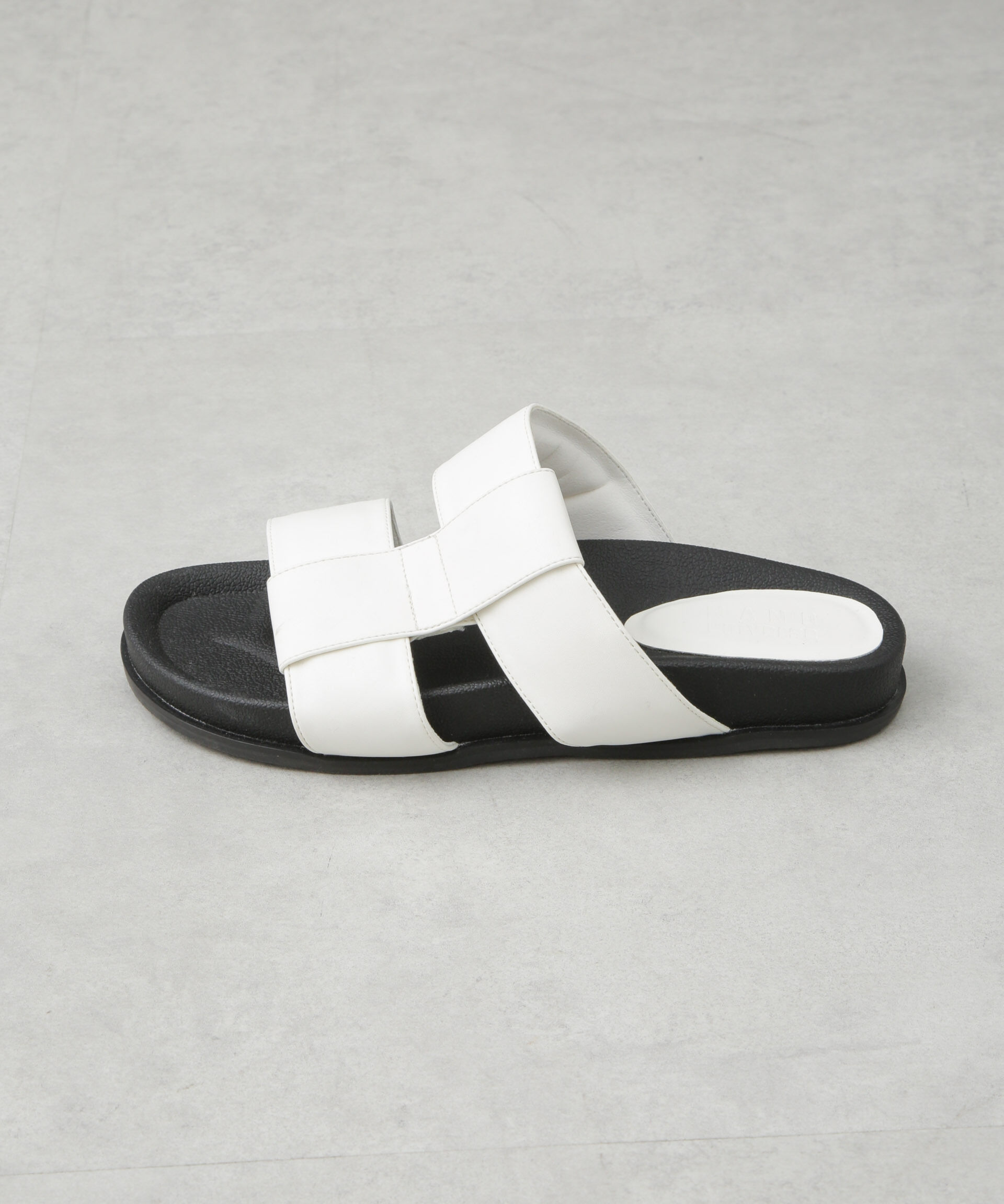 nano･universe「パディングフラットサンダル」|サンダル|