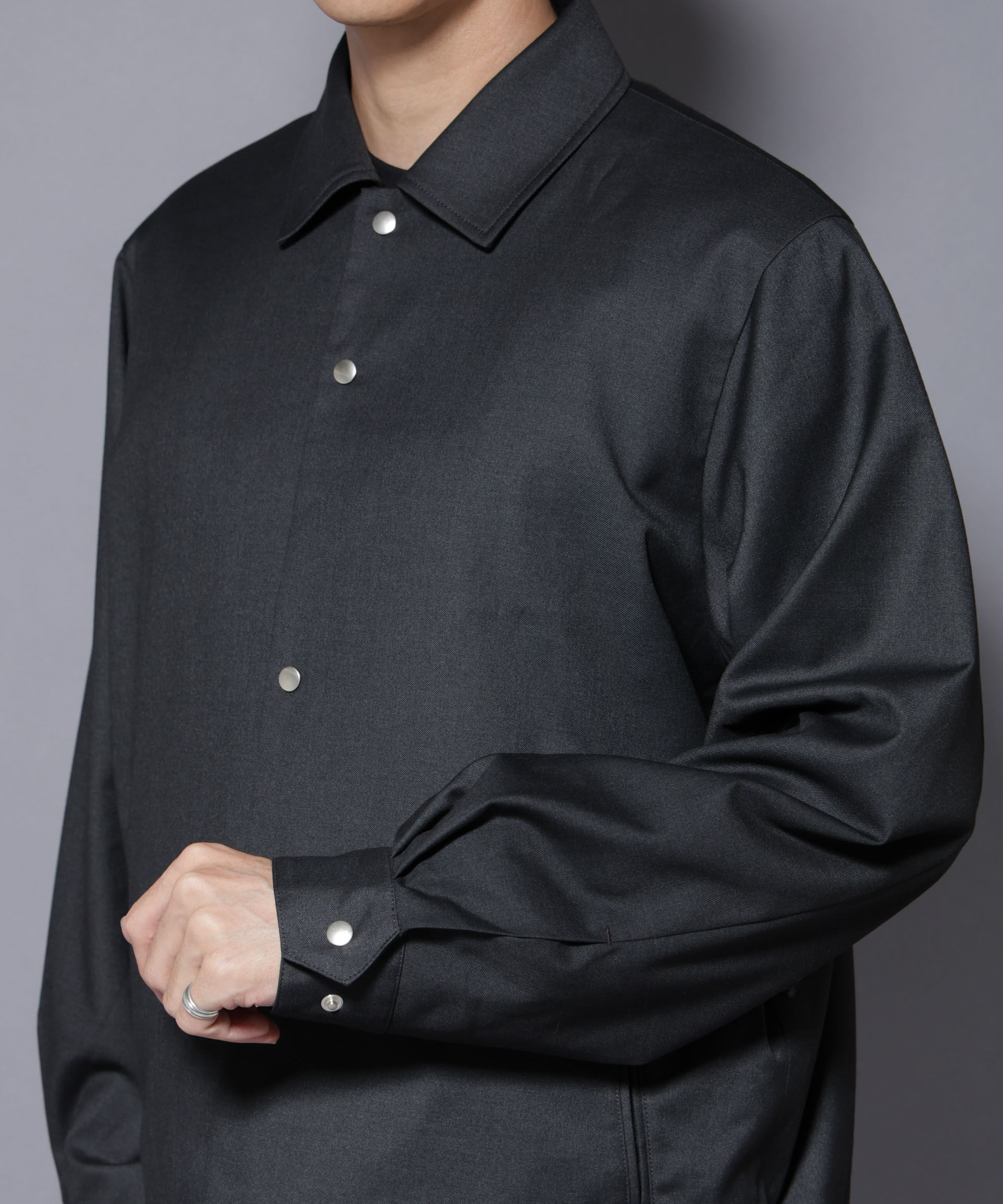 nano･universe「DELEGANTE エアリーサキソニーコーチジャケット」|ブルゾン・スタジャン|