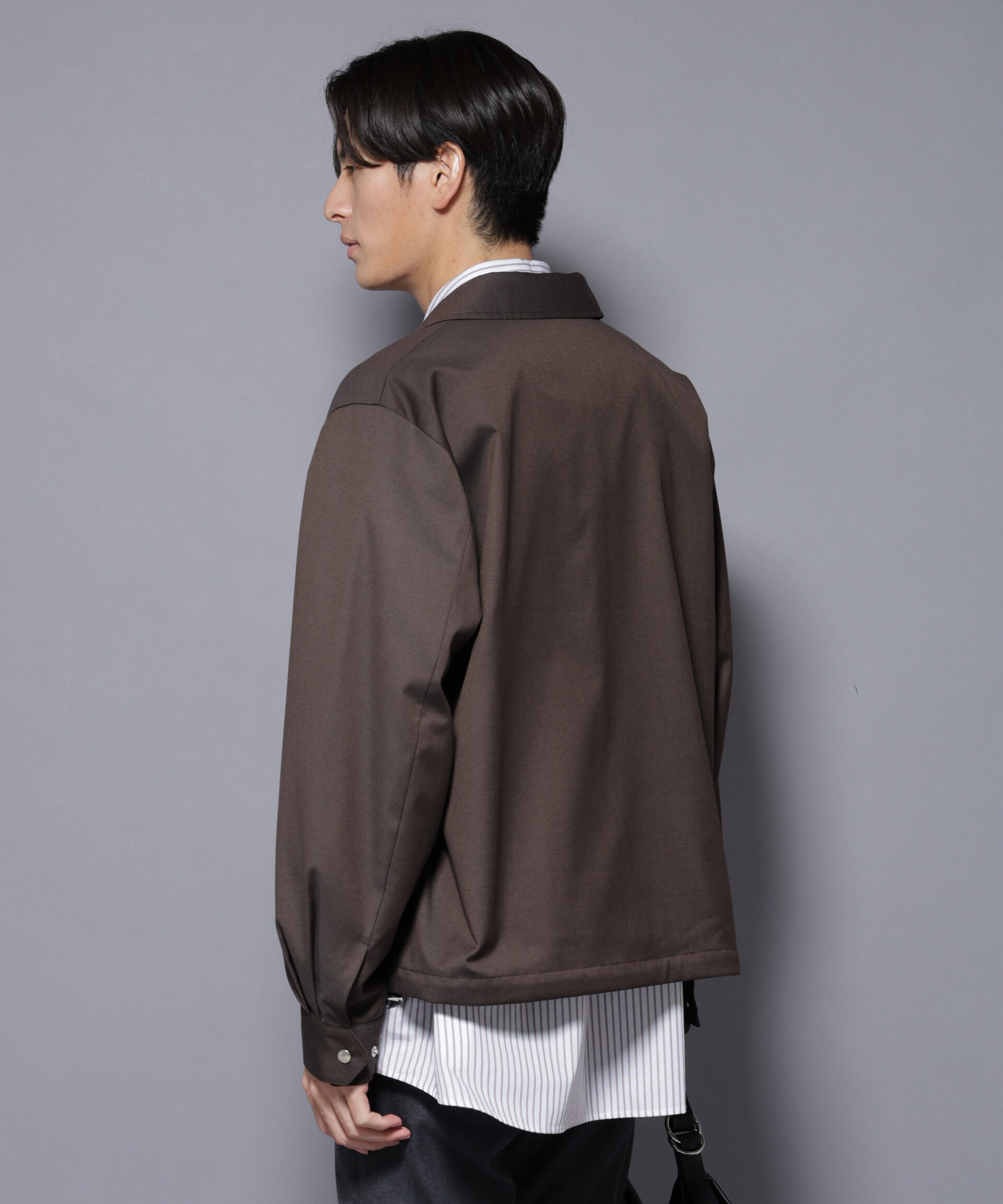 nano･universe「DELEGANTE エアリーサキソニーコーチジャケット」|ブルゾン・スタジャン|