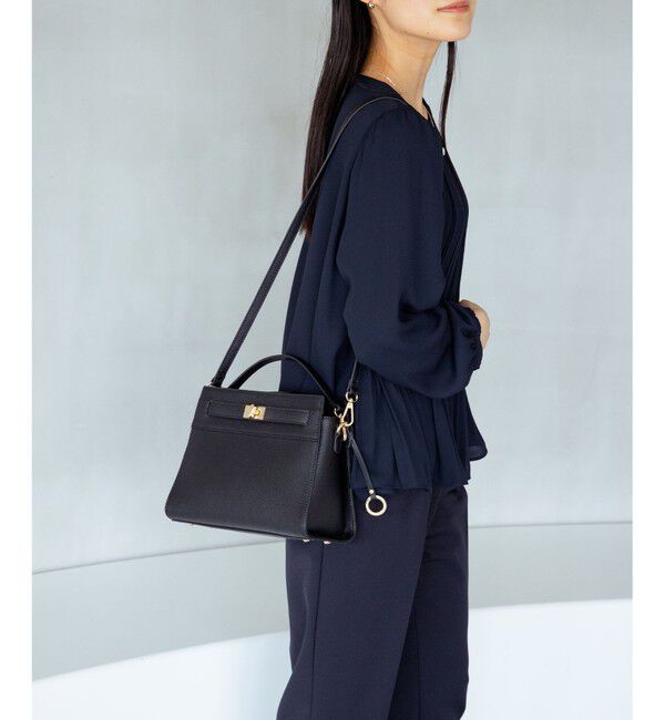 組曲「ベルトデザインスクエアショルダーバッグ」|ショルダー・メッセンジャー|