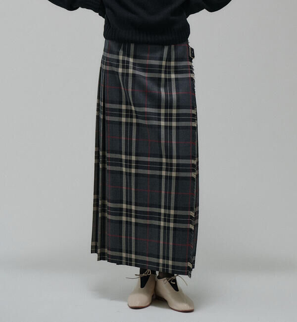 ONEIL OF DUBLIN「O'NEIL OF DUBLIN | ウーステッドウール ロングキルトスカート WOMEN」|スカート|