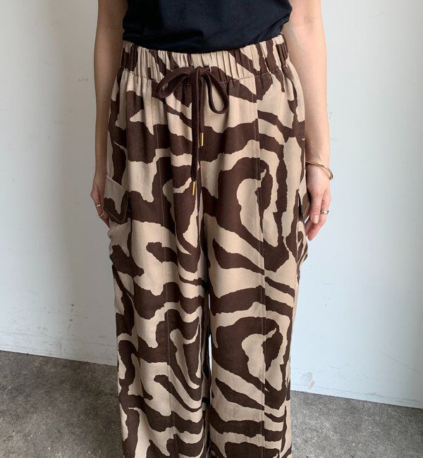  「【WEB限定】アニマル柄カーゴパンツ」|チノ|