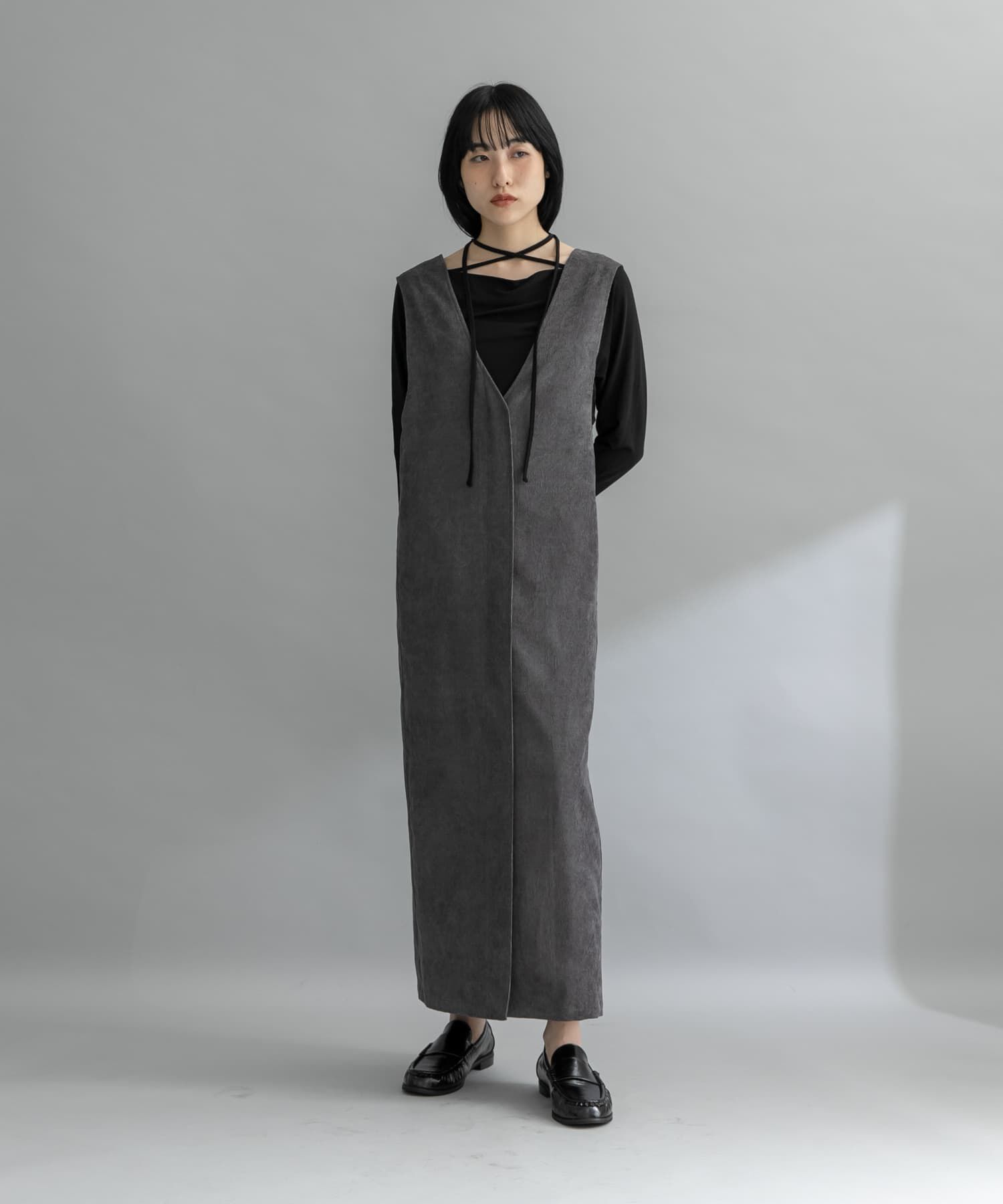 「『WEB限定』コーデュロイクロスジャンパースカート」|ワンピース|グレー