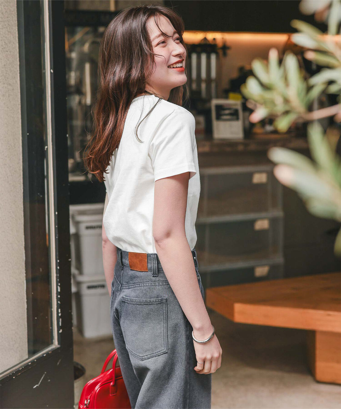 titivate「箔プリントコンパクトTシャツ」|Tシャツ・カットソー|