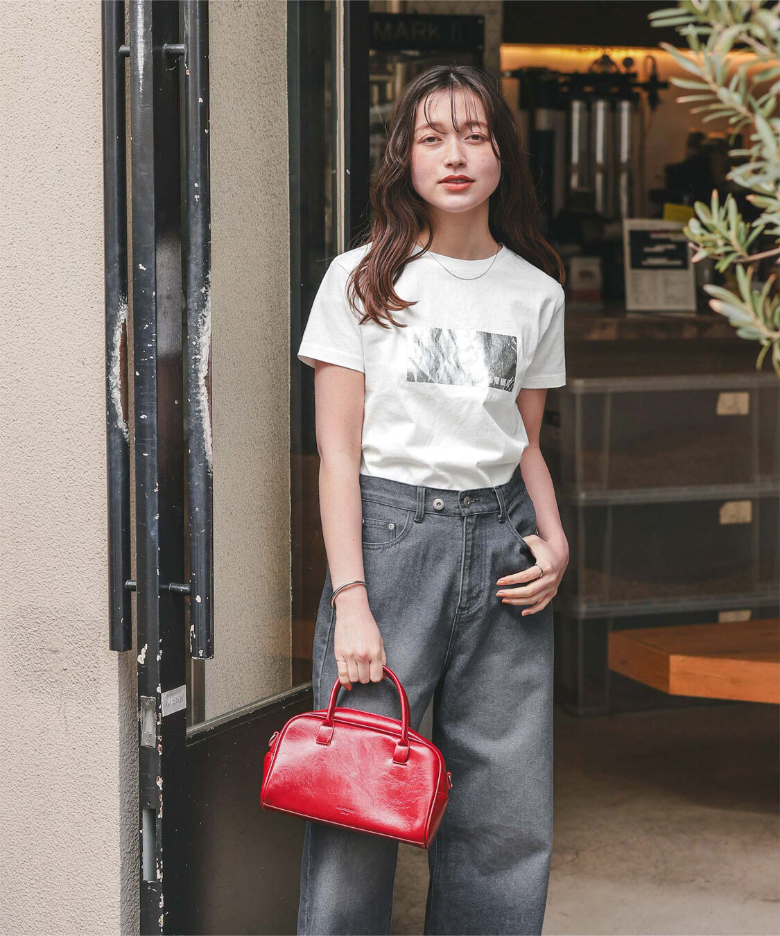 titivate「箔プリントコンパクトTシャツ」|Tシャツ・カットソー|