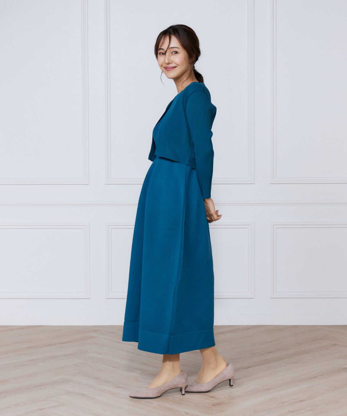 ef-de Black「リブ&times;天竺ベルシェイプニットワンピース」|ワンピース|