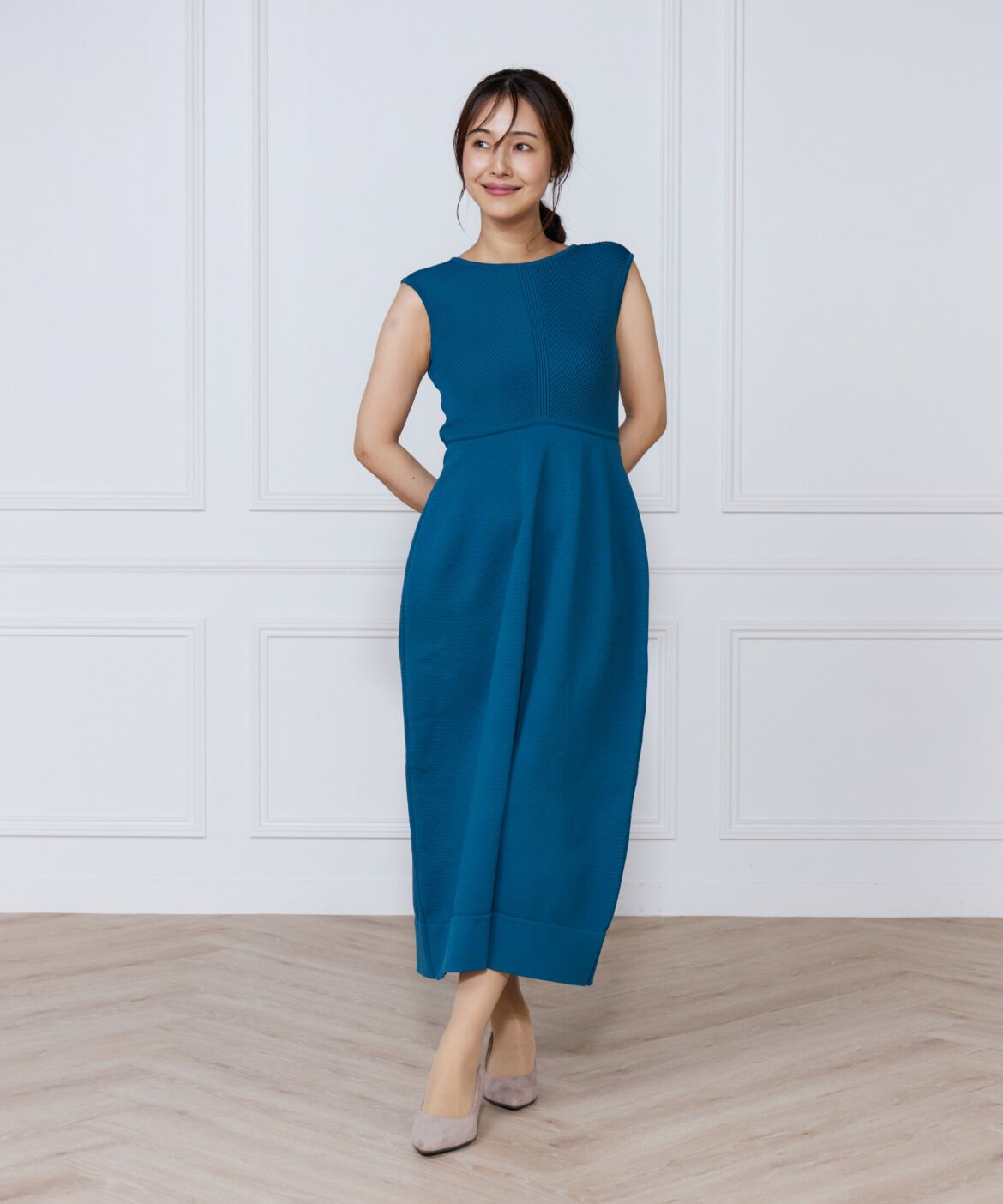 ef-de Black「リブ&times;天竺ベルシェイプニットワンピース」|ワンピース|