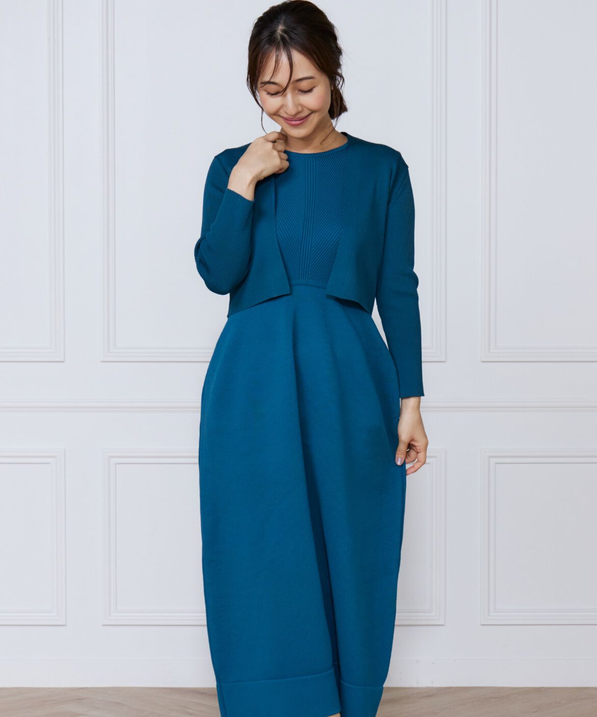 ef-de Black「リブ&times;天竺ベルシェイプニットワンピース」|ワンピース|キミドリ1